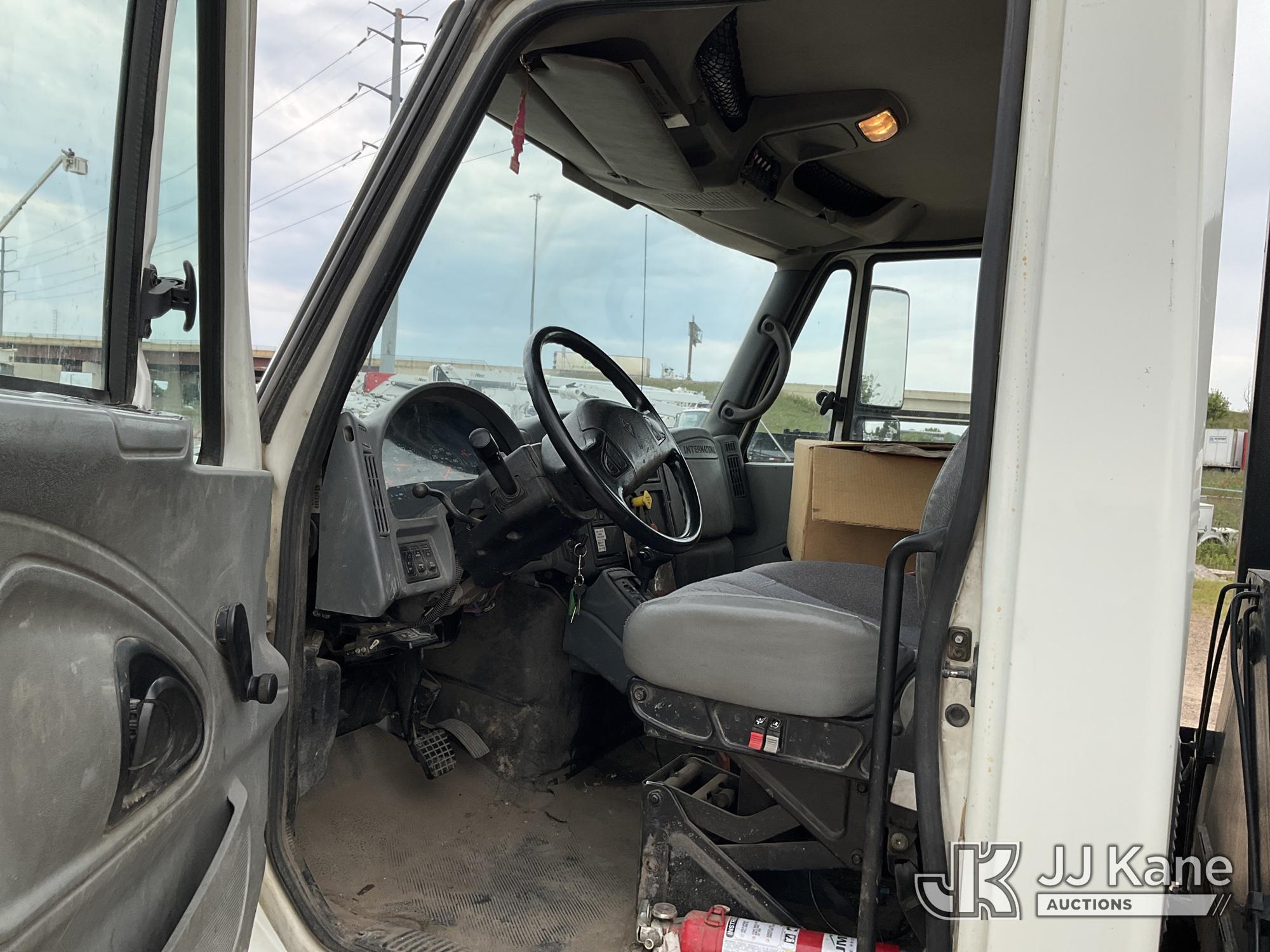 2004 International 7400