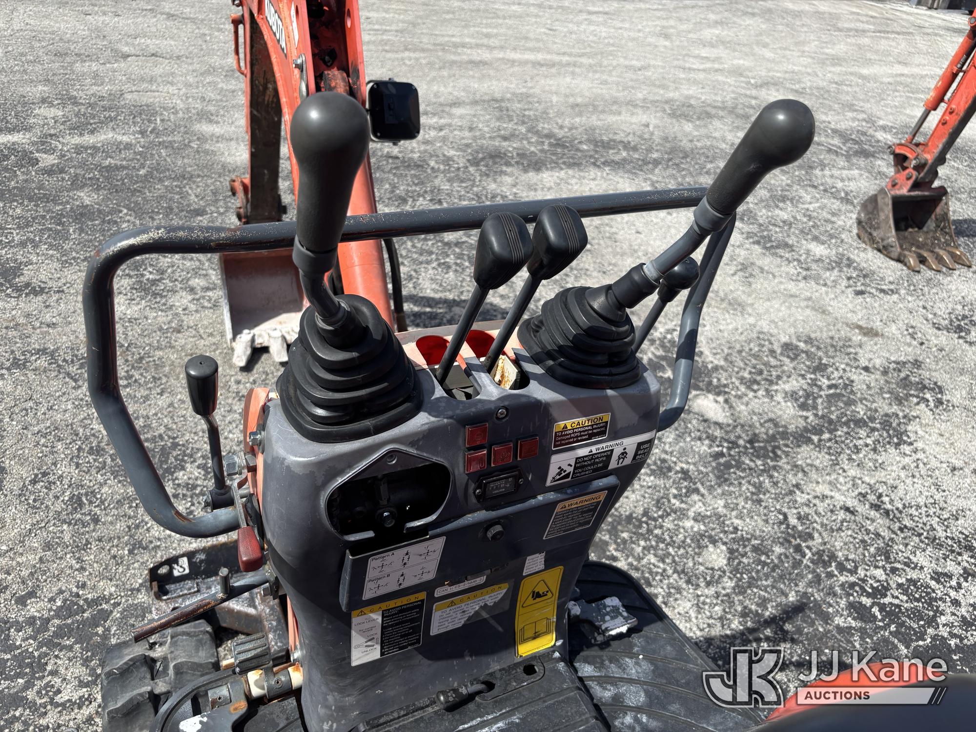 2019 Kubota K008-3