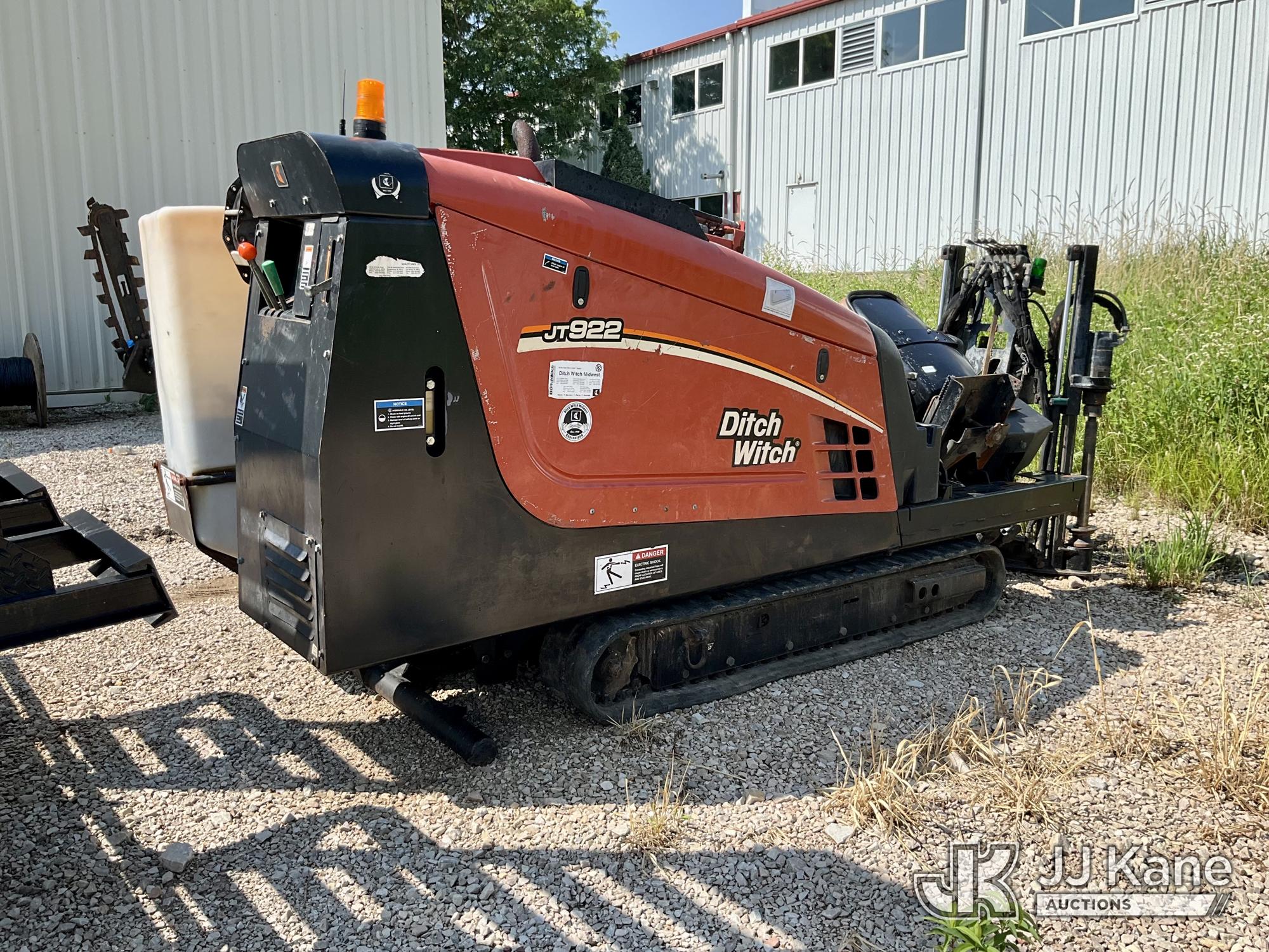 2013 Ditch Witch JT922