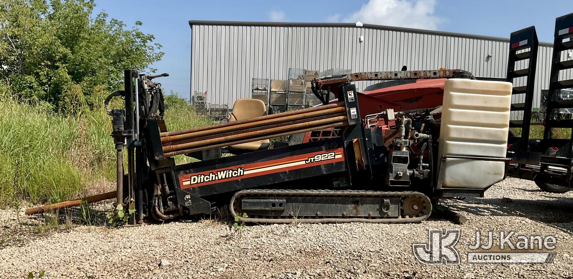 2013 Ditch Witch JT922
