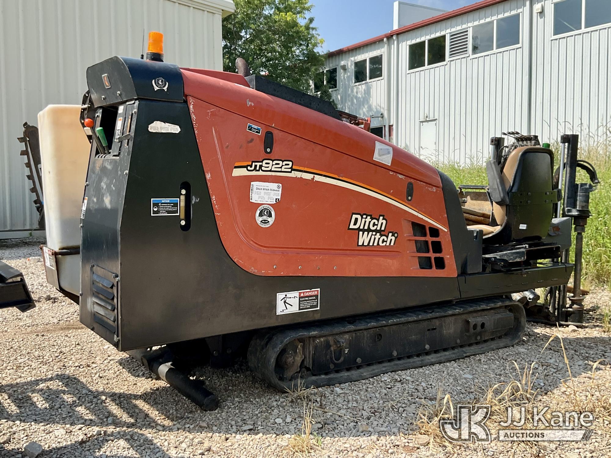 2013 Ditch Witch JT922