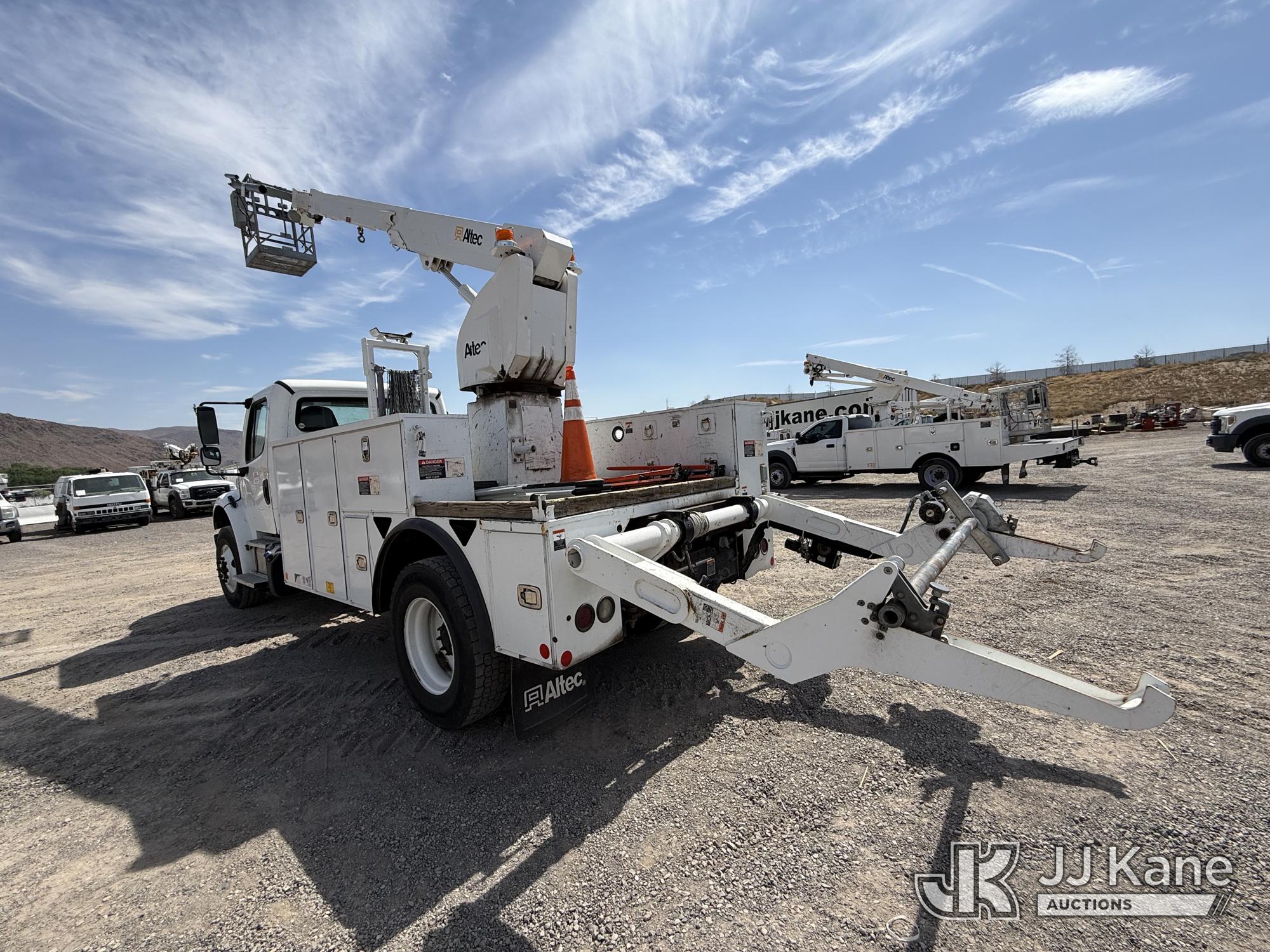 2019 Freightliner M2 106