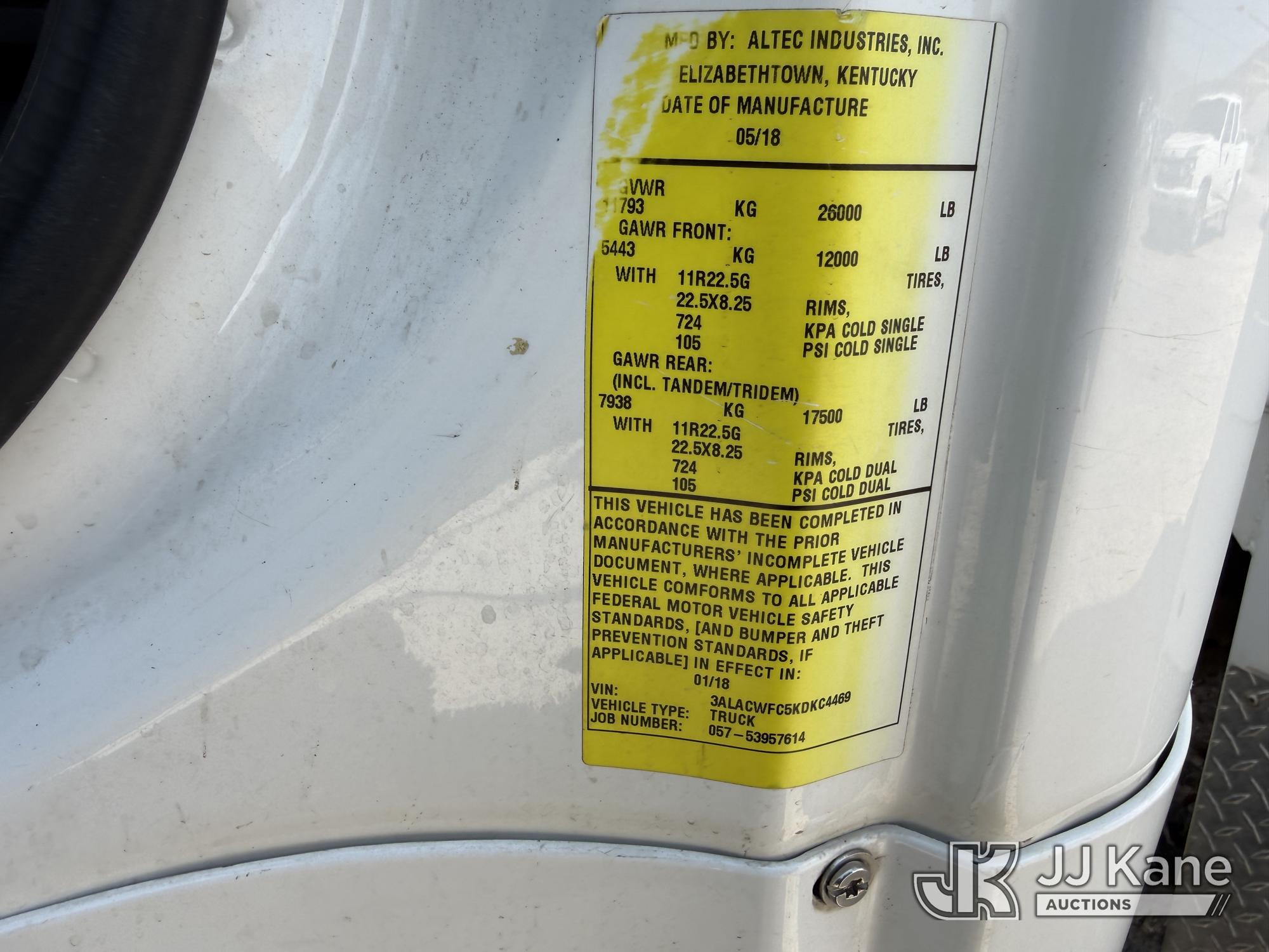 2019 Freightliner M2 106