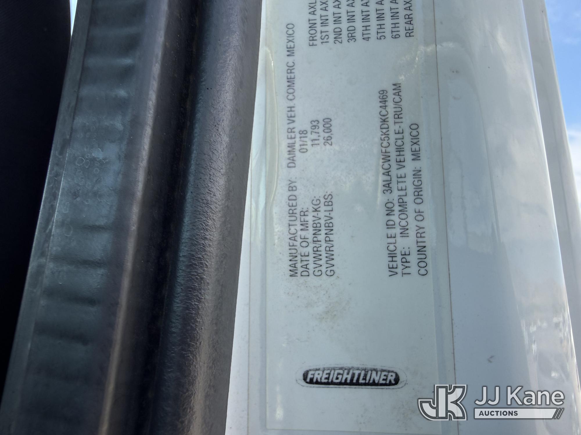 2019 Freightliner M2 106
