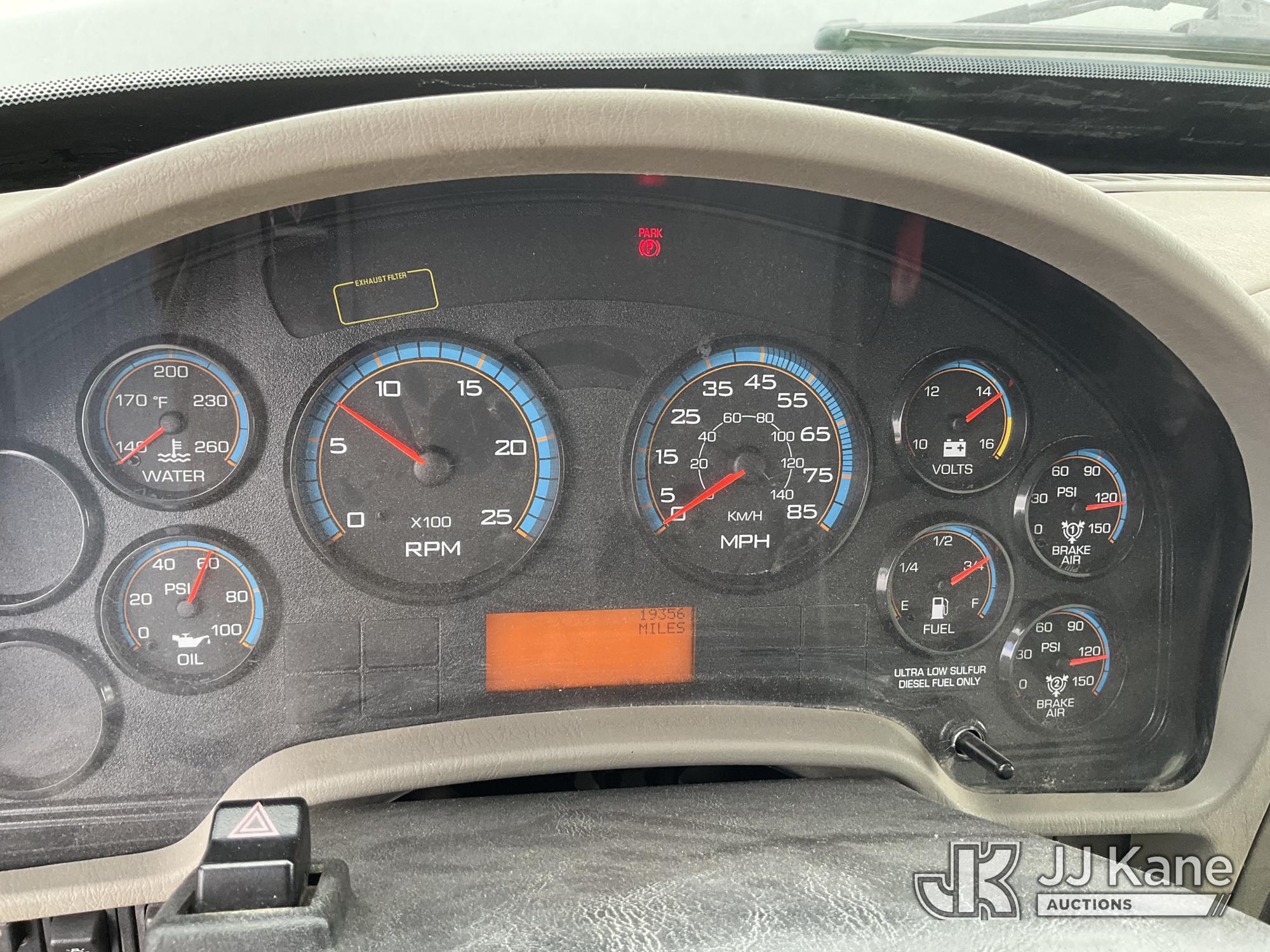 2013 International WorkStar 7600