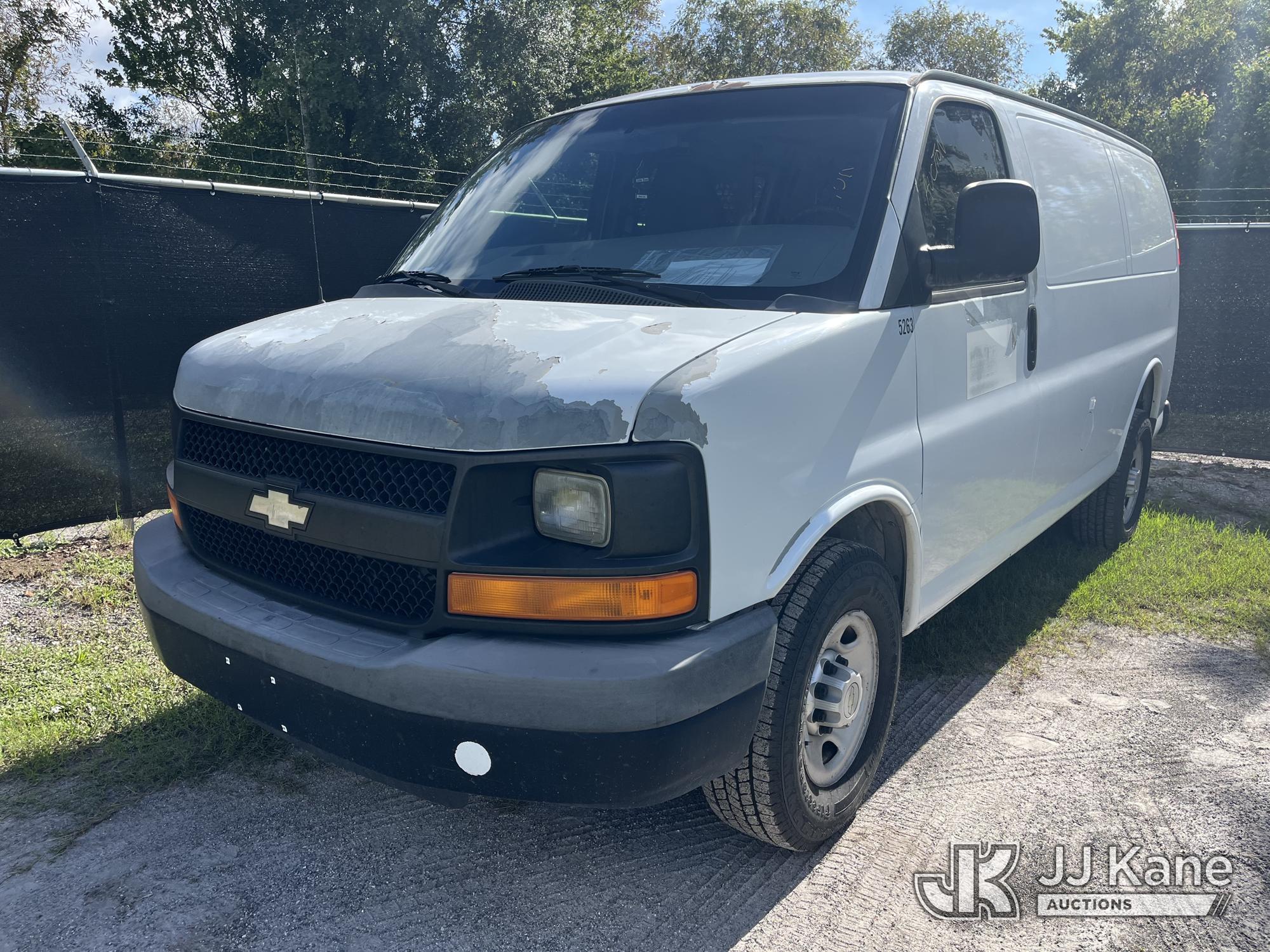 2013 Chevrolet Express G2500 Cargo Van