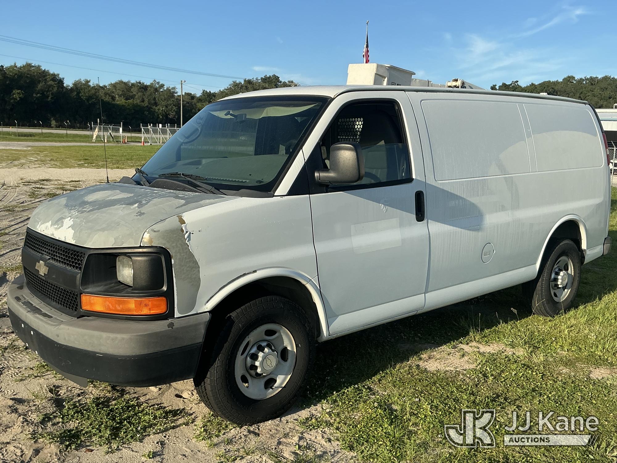 2013 Chevrolet Express 2500 Cargo Van