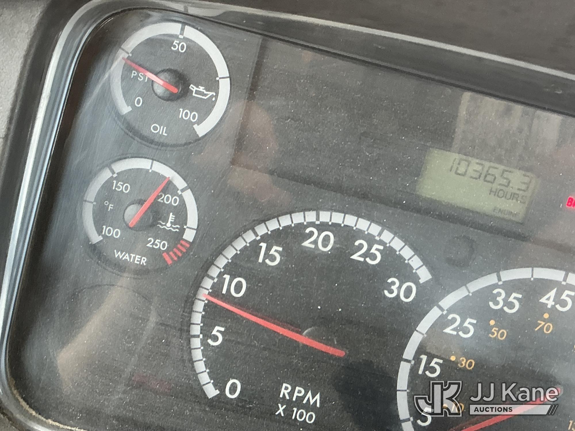 2015 Freightliner M2 106