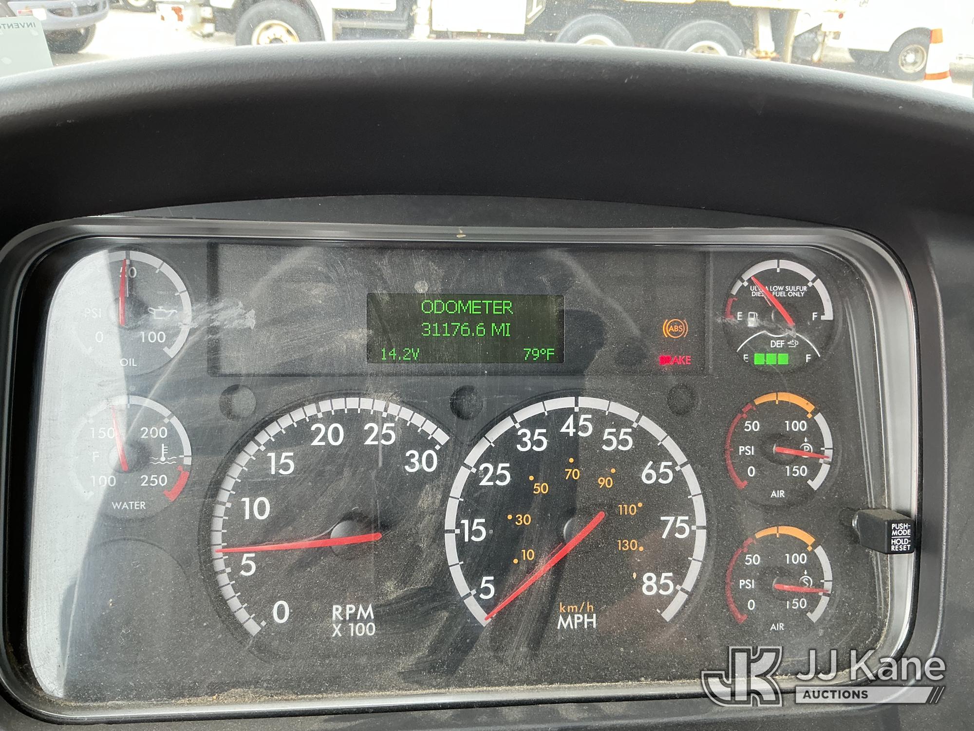 2019 Freightliner M2
