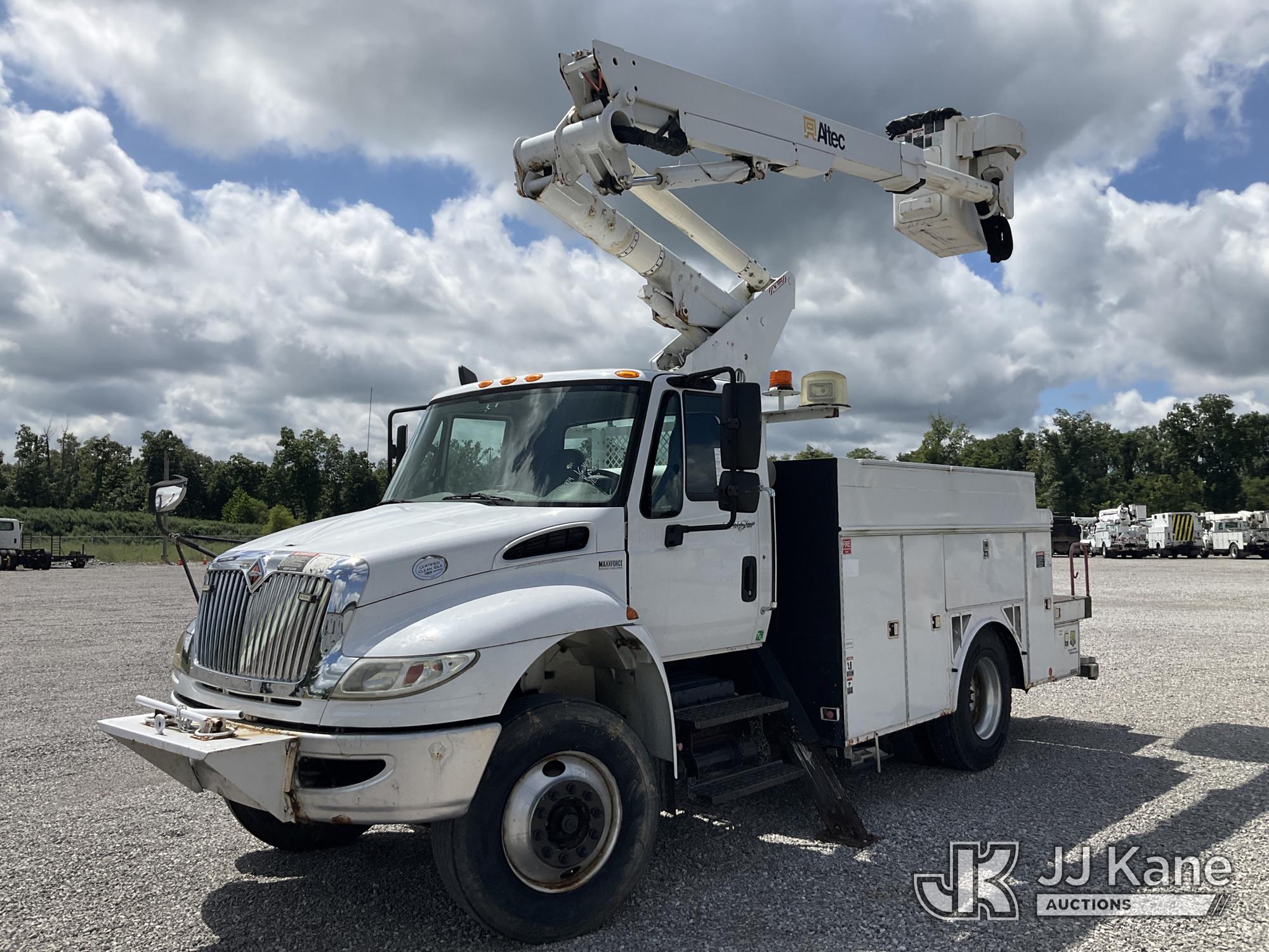 Photo of 2014 International DuraStar 4300