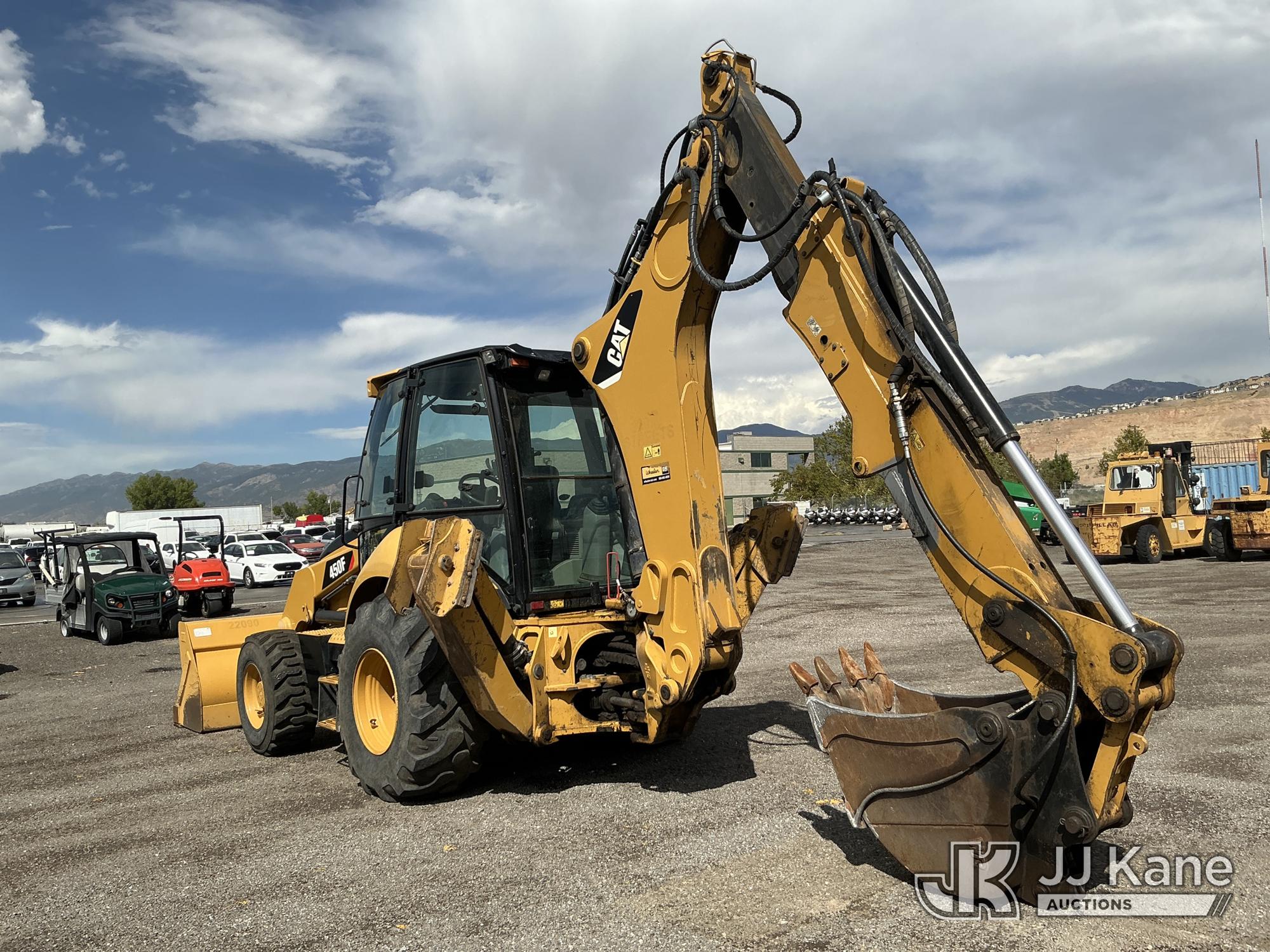 2017 Caterpillar 450F
