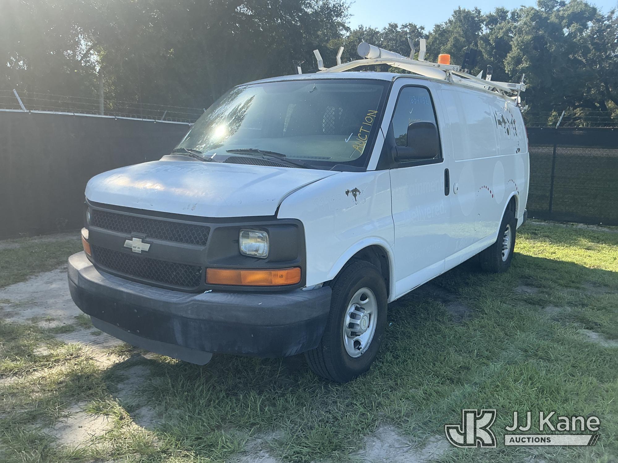 2011 Chevrolet Express G2500 Cargo Van