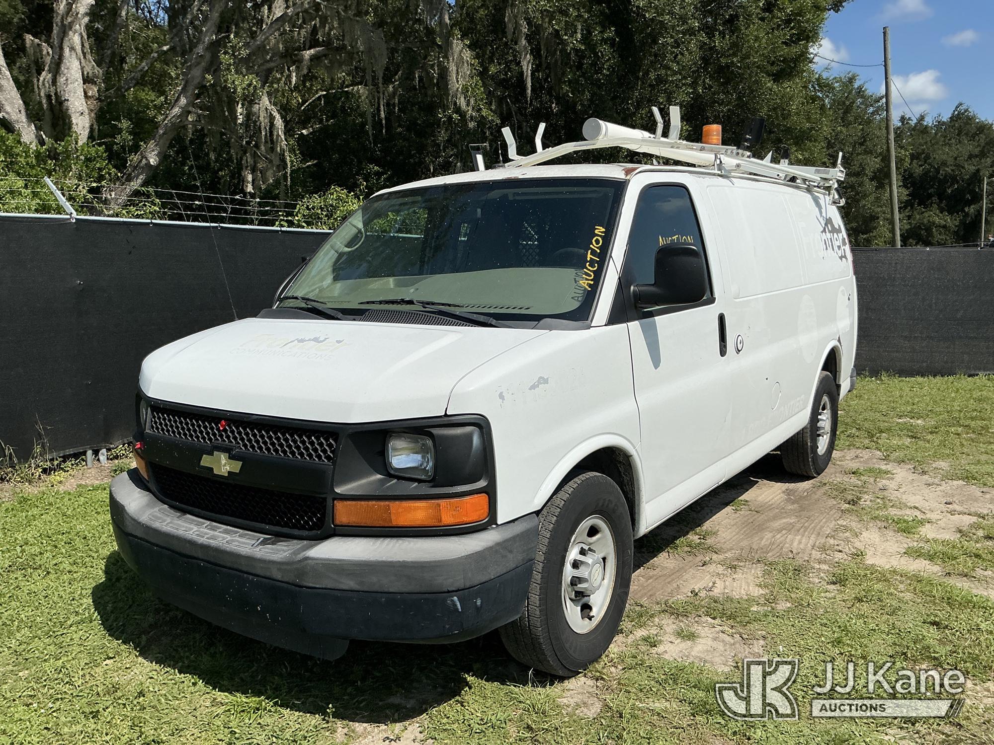 2011 Chevrolet Express G2500 Cargo Van