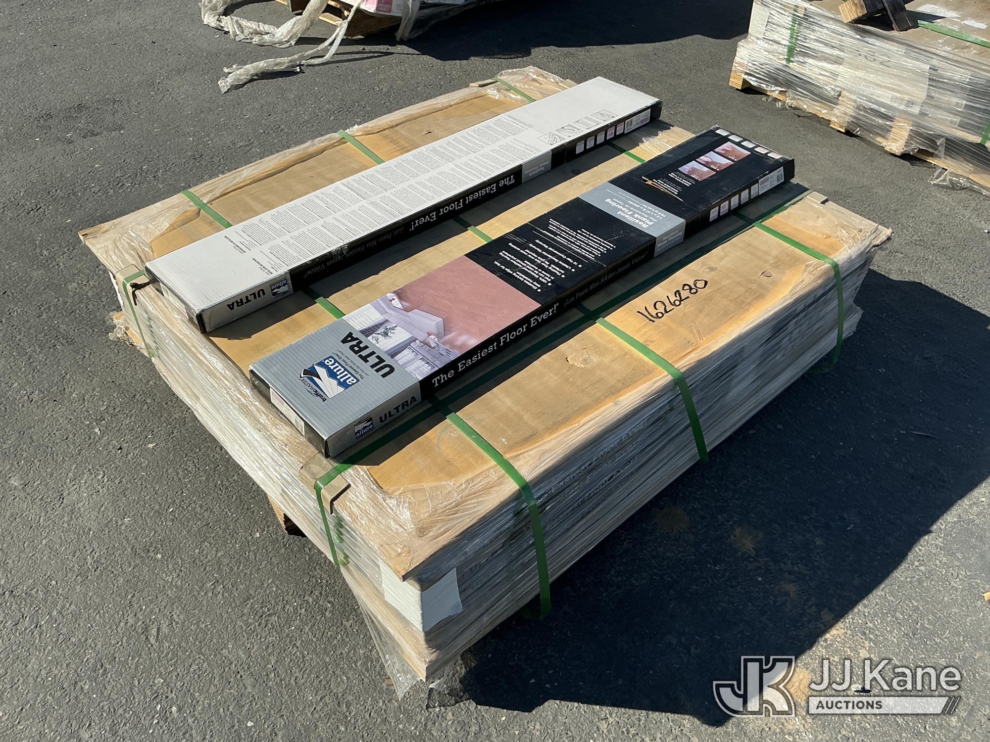 Vinyl Flooring (Appears New) NOTE: This unit is being sold AS IS/WHERE IS via Timed Auction and is located in Dixon