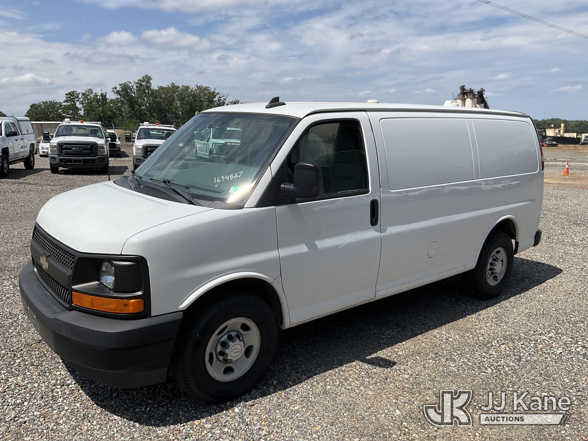 Photo of 2017 Chevrolet Express G2500