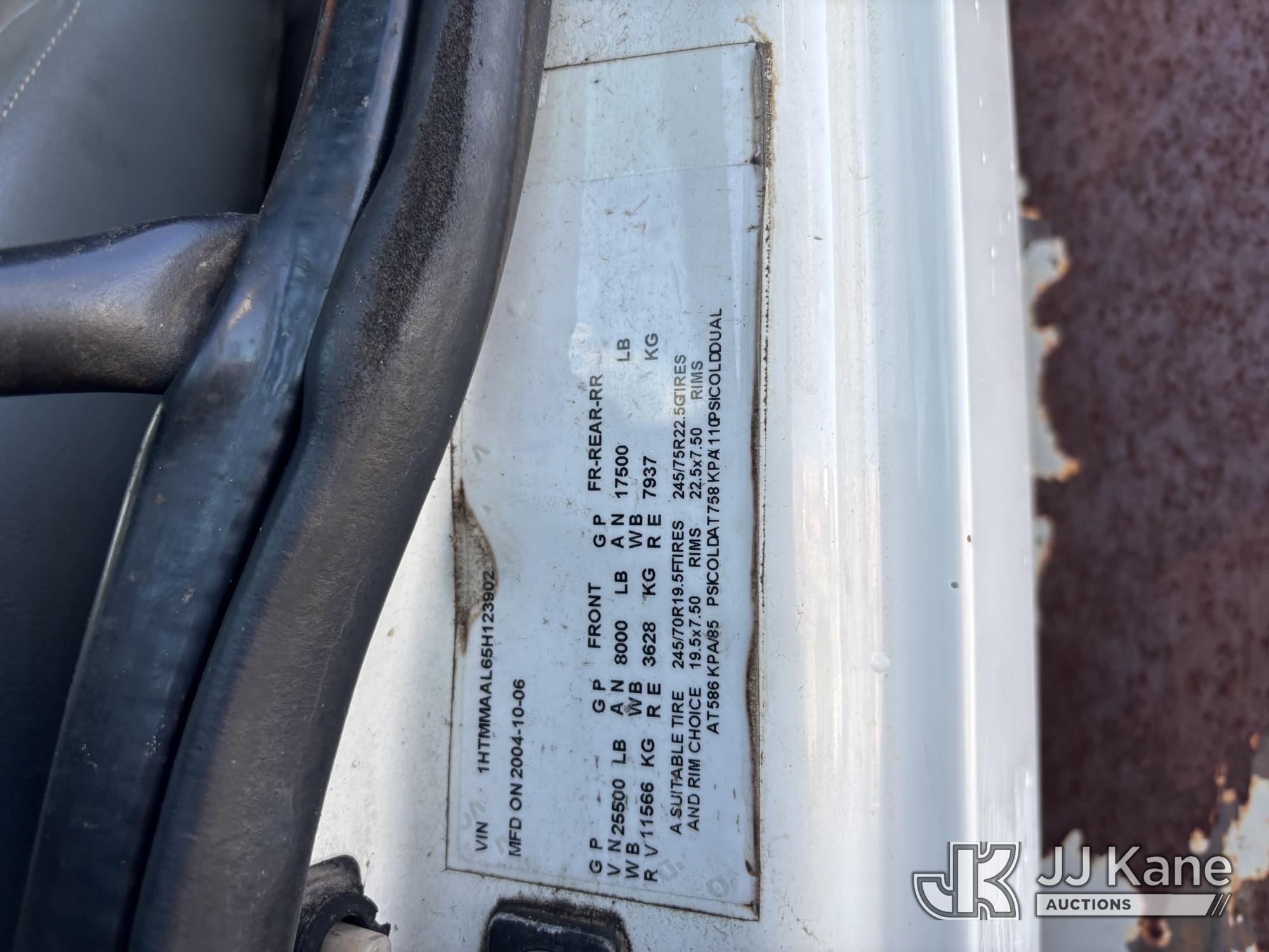 2005 International 4300