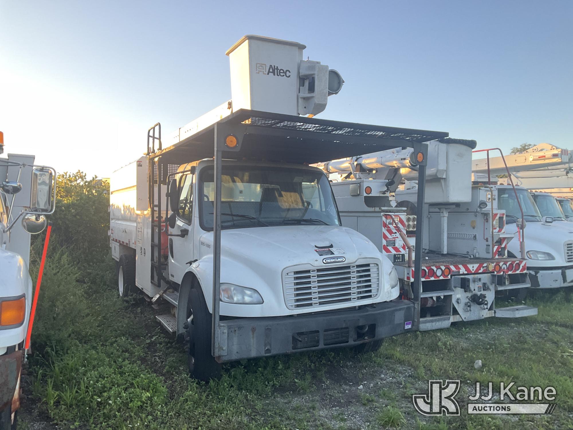 2011 Freightliner M2 106