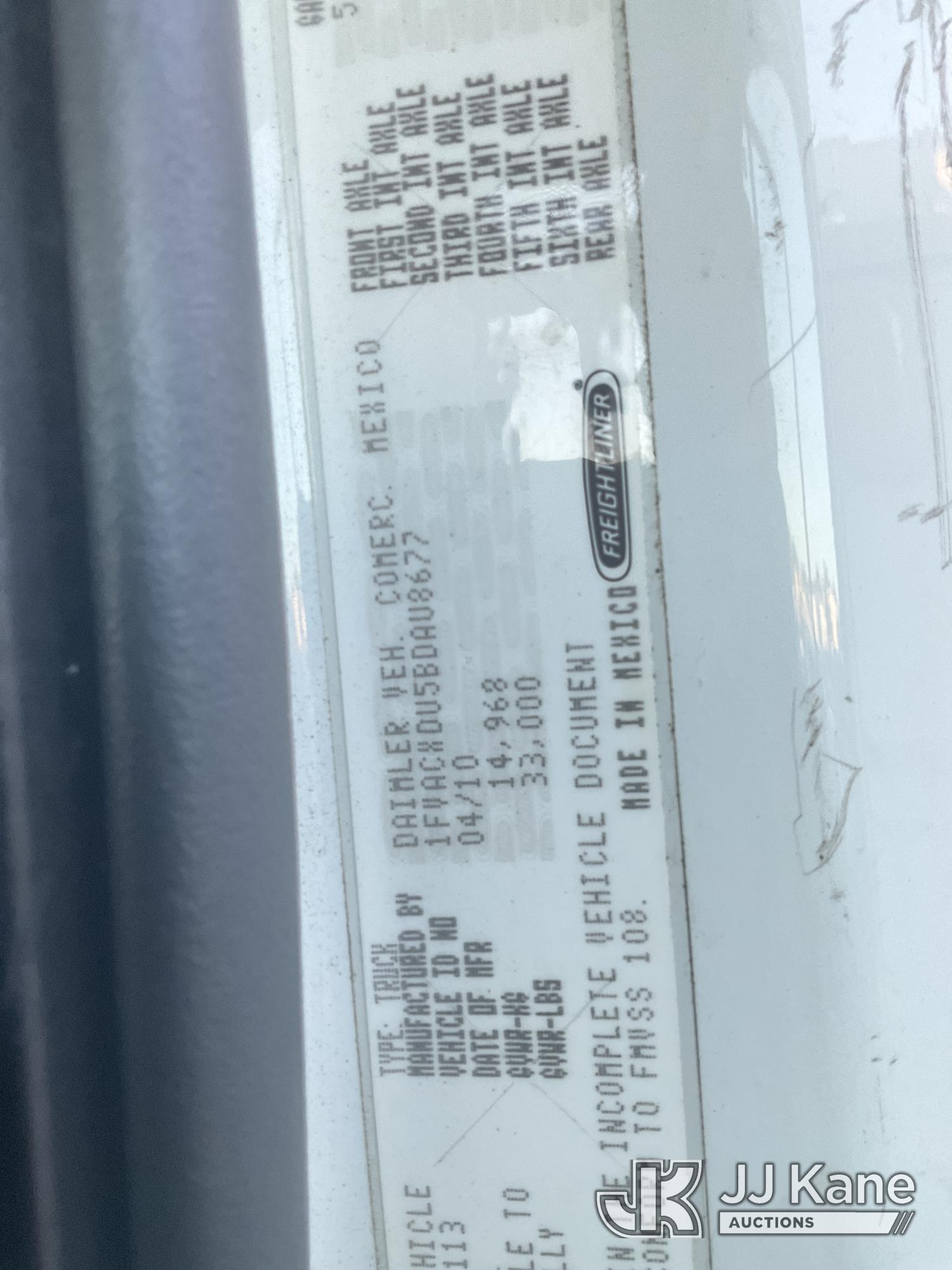 2011 Freightliner M2 106