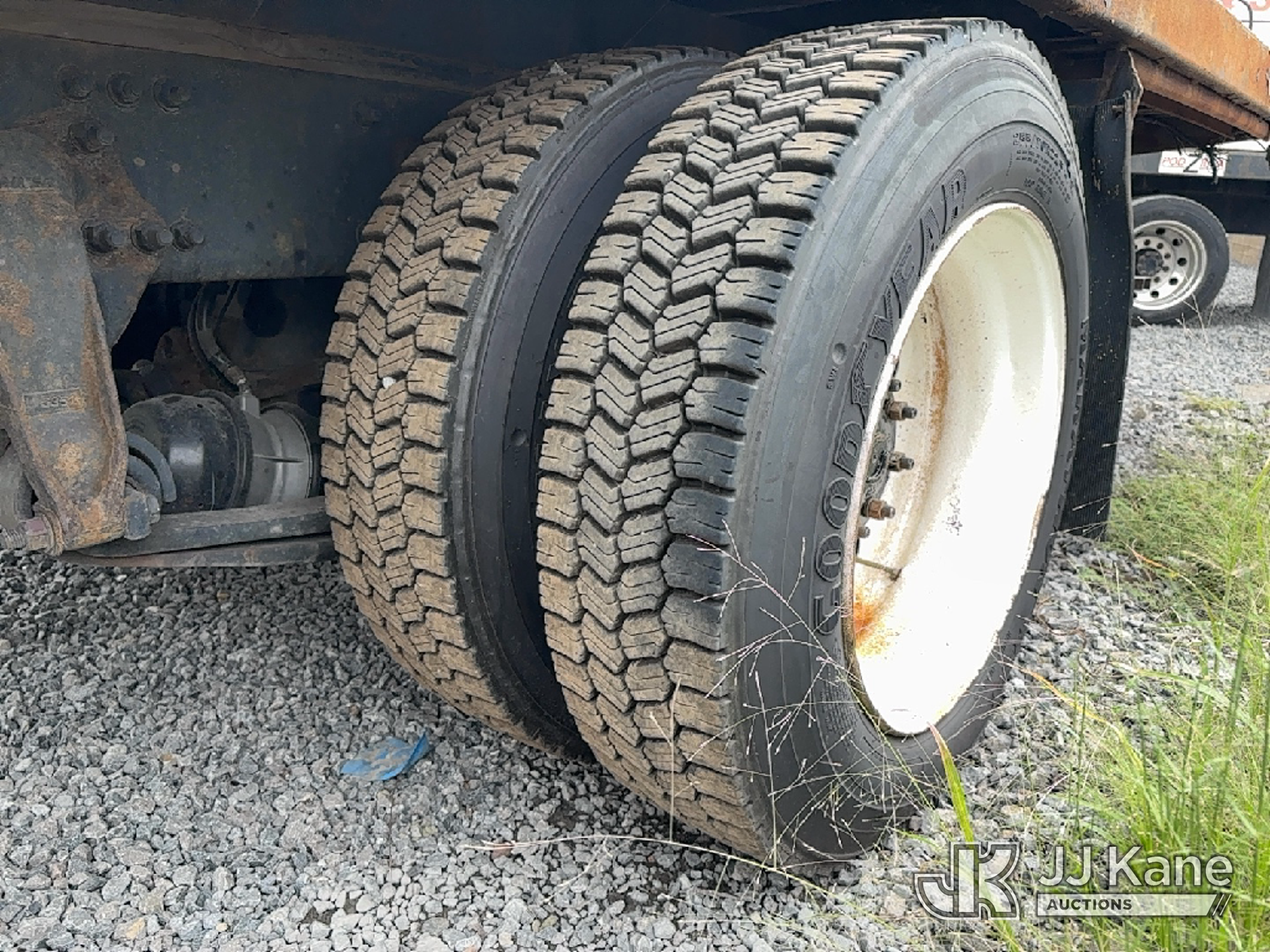 2017 Freightliner M2 106