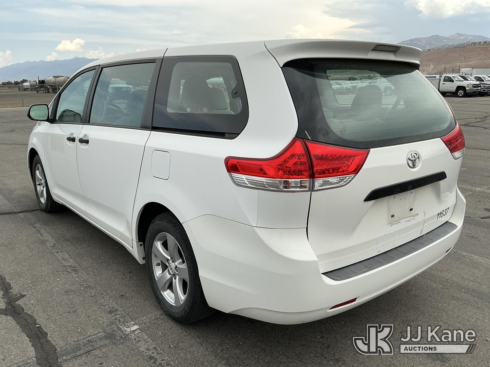2011 Toyota SIENNA