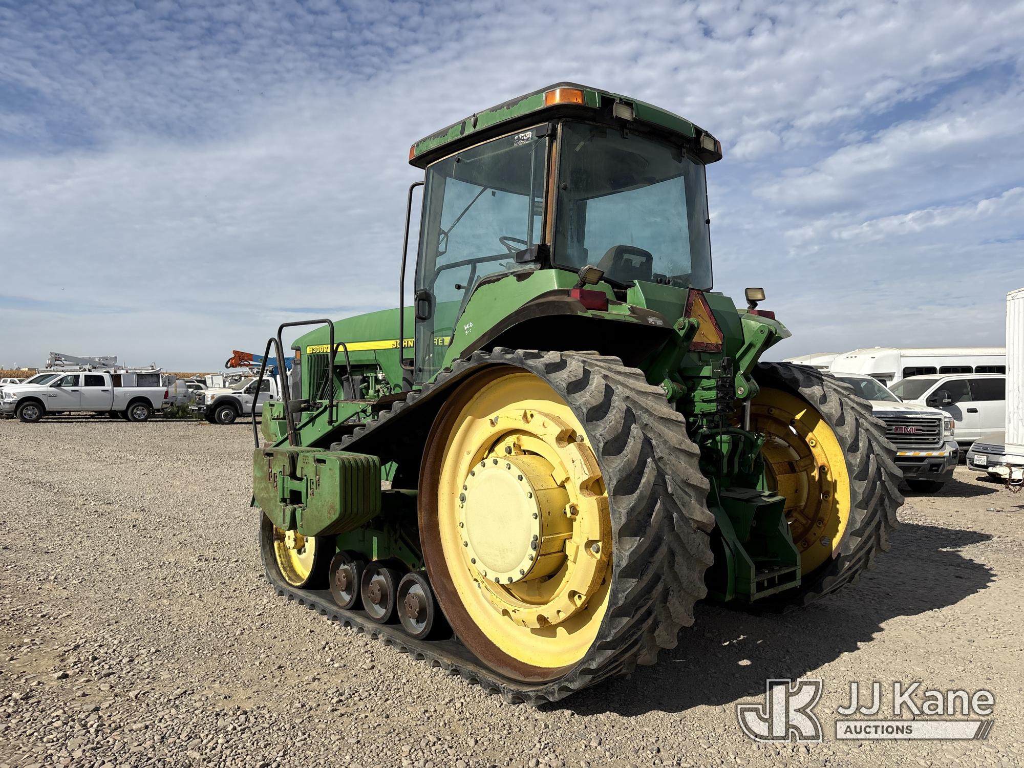0 John Deere 8300T