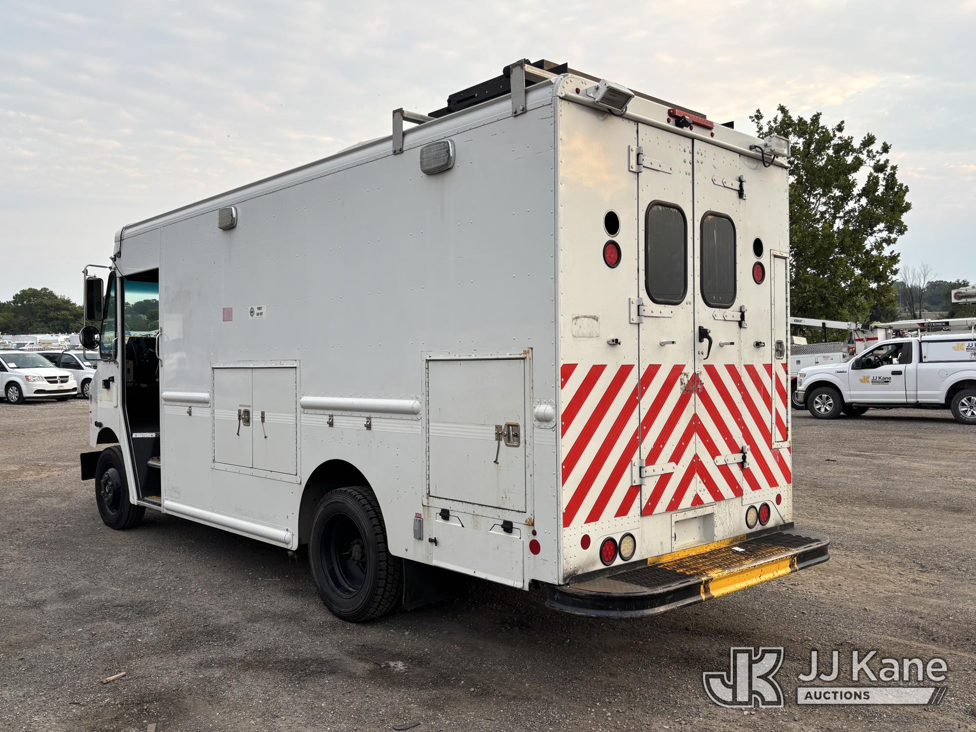 2015 Freightliner MT45 Chassis