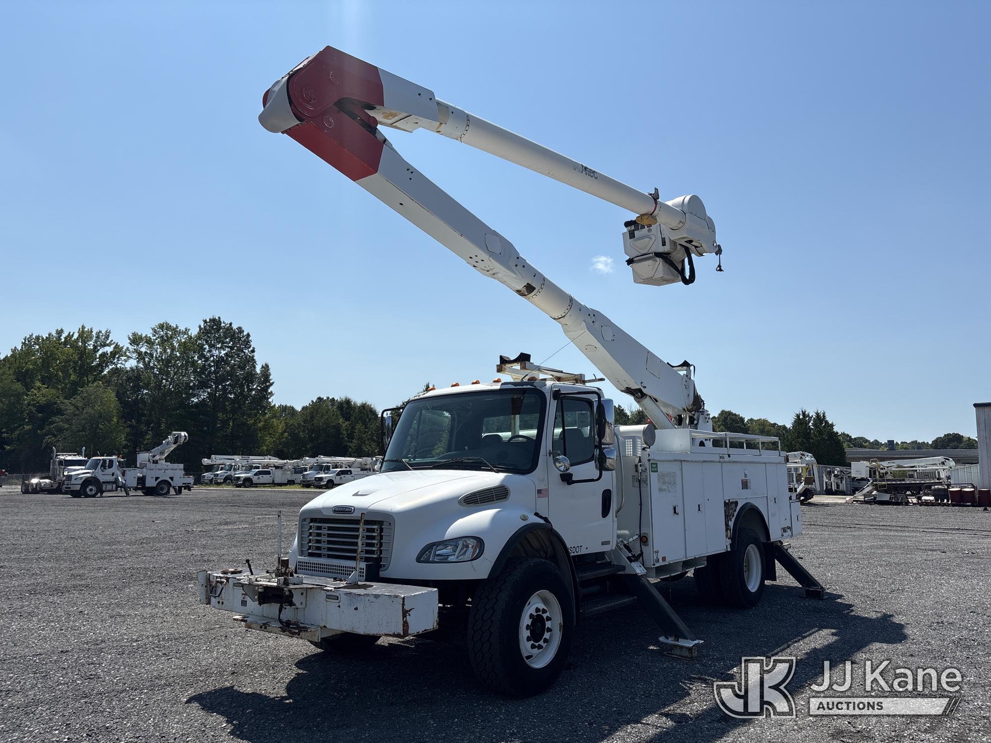 Altec AA755L, Material Handling Bucket Truck rear mounted on 2007 Freightliner M2 106 Utility Truck