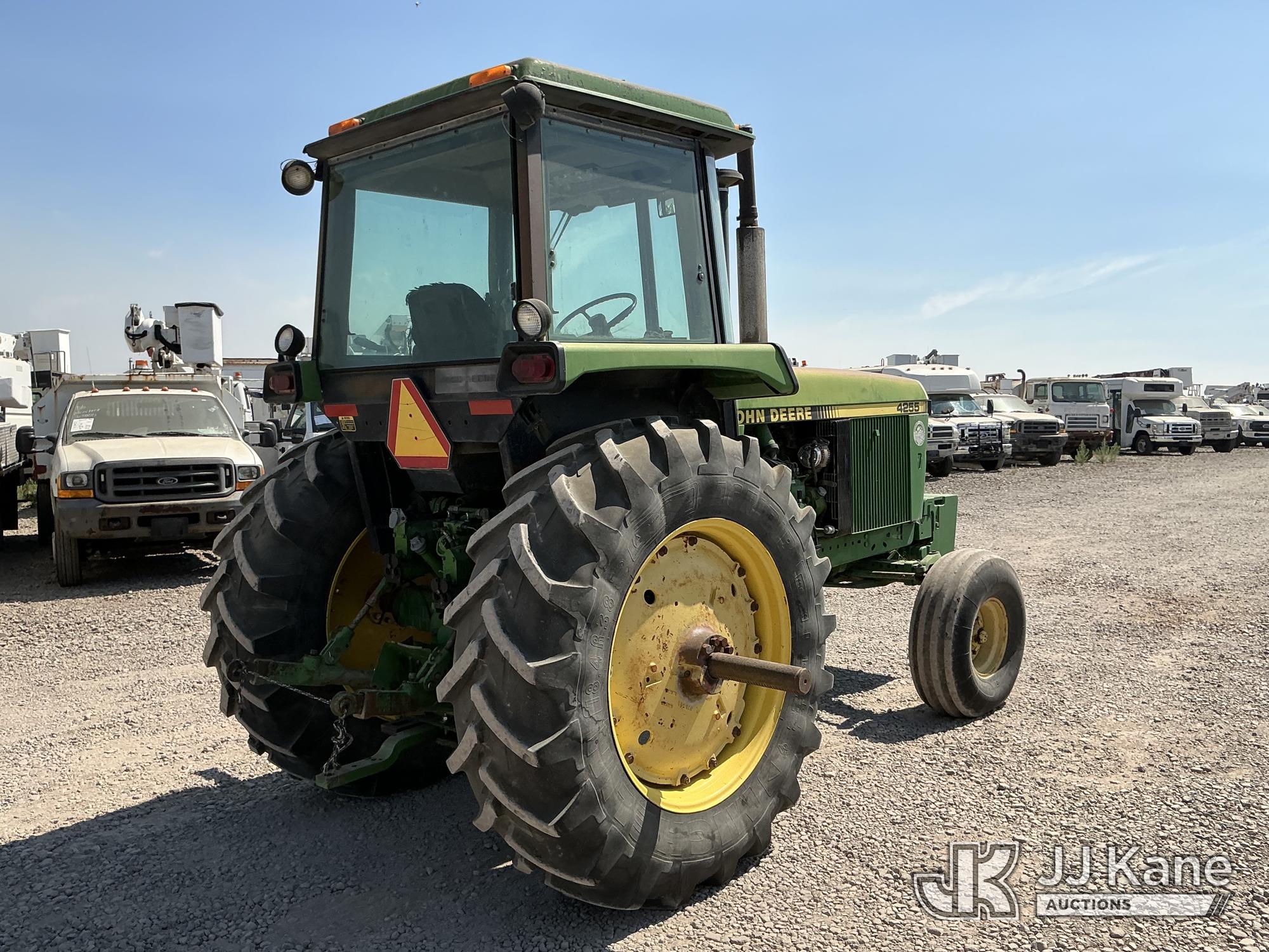 1989 John Deere 4255