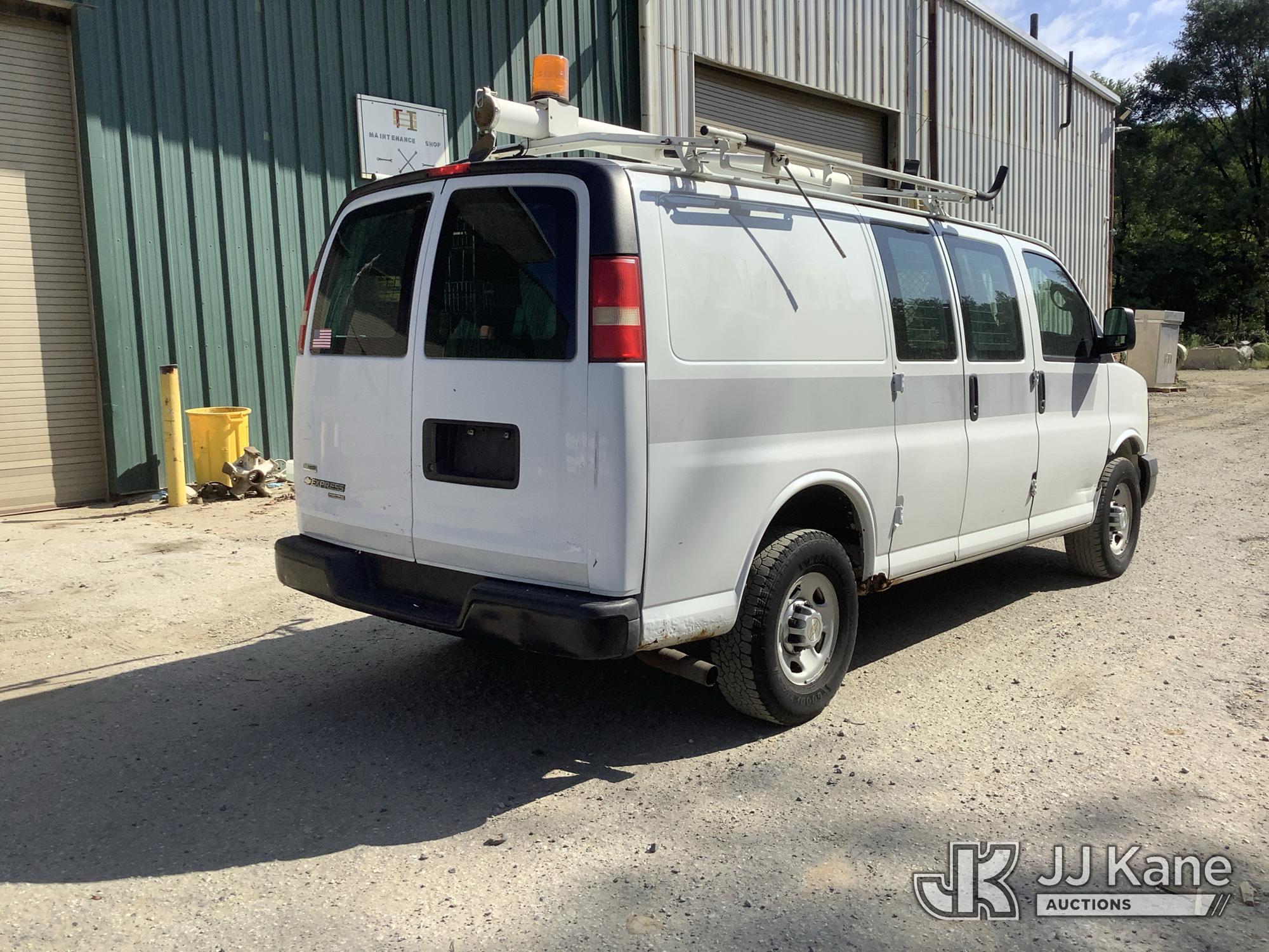 2011 Chevrolet EXPRESS G2500
