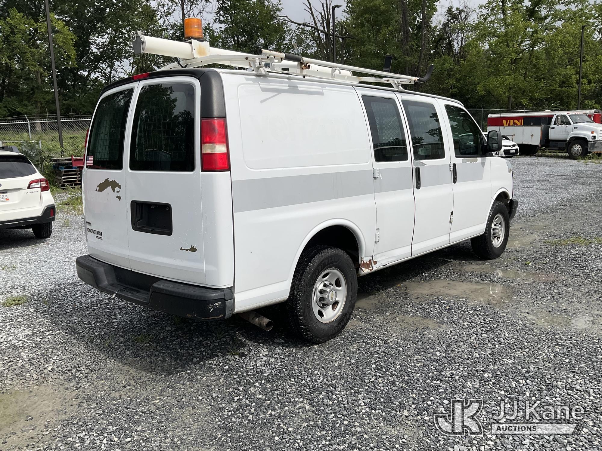 2011 Chevrolet EXPRESS G2500