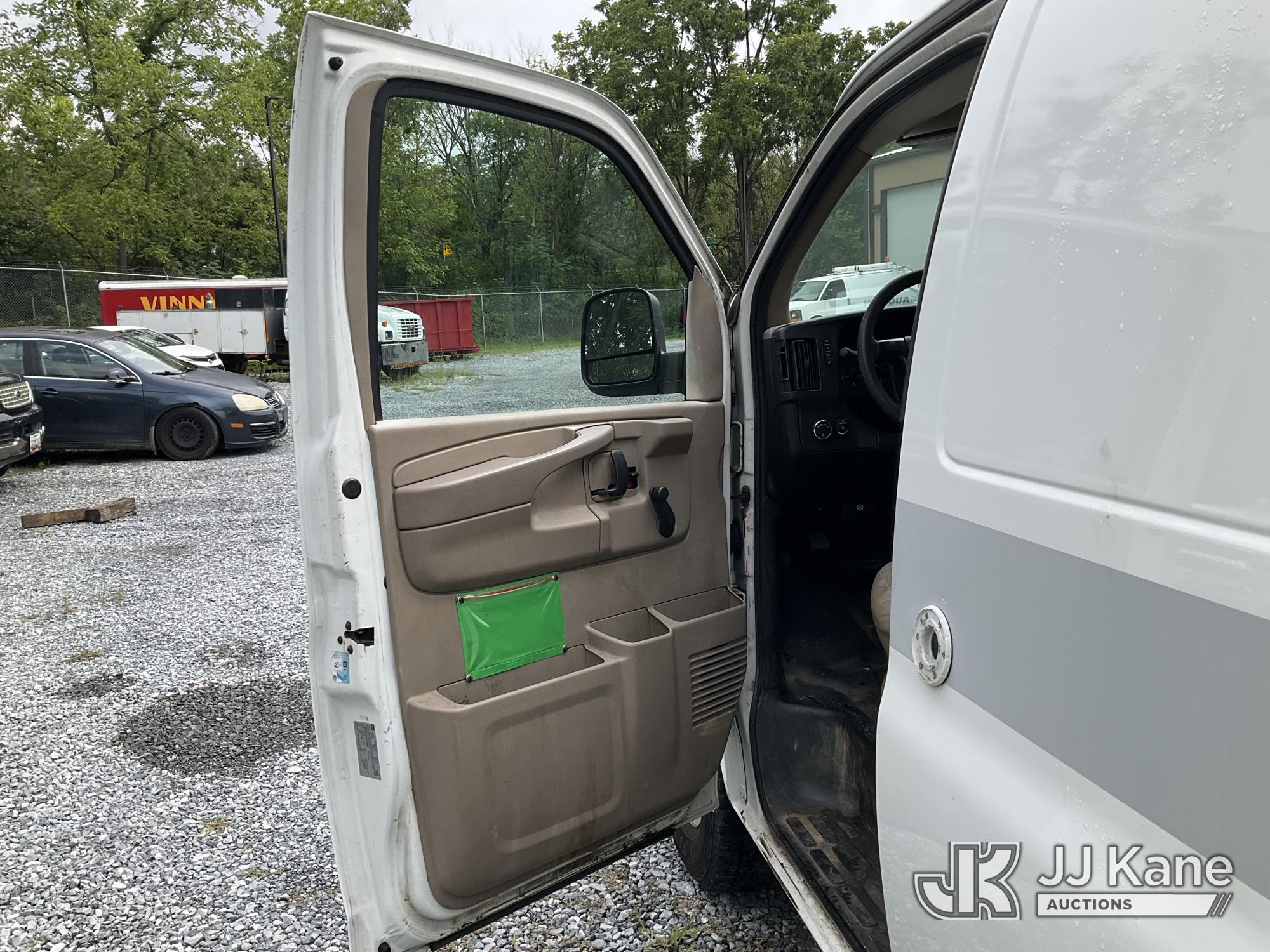 2011 Chevrolet EXPRESS G2500