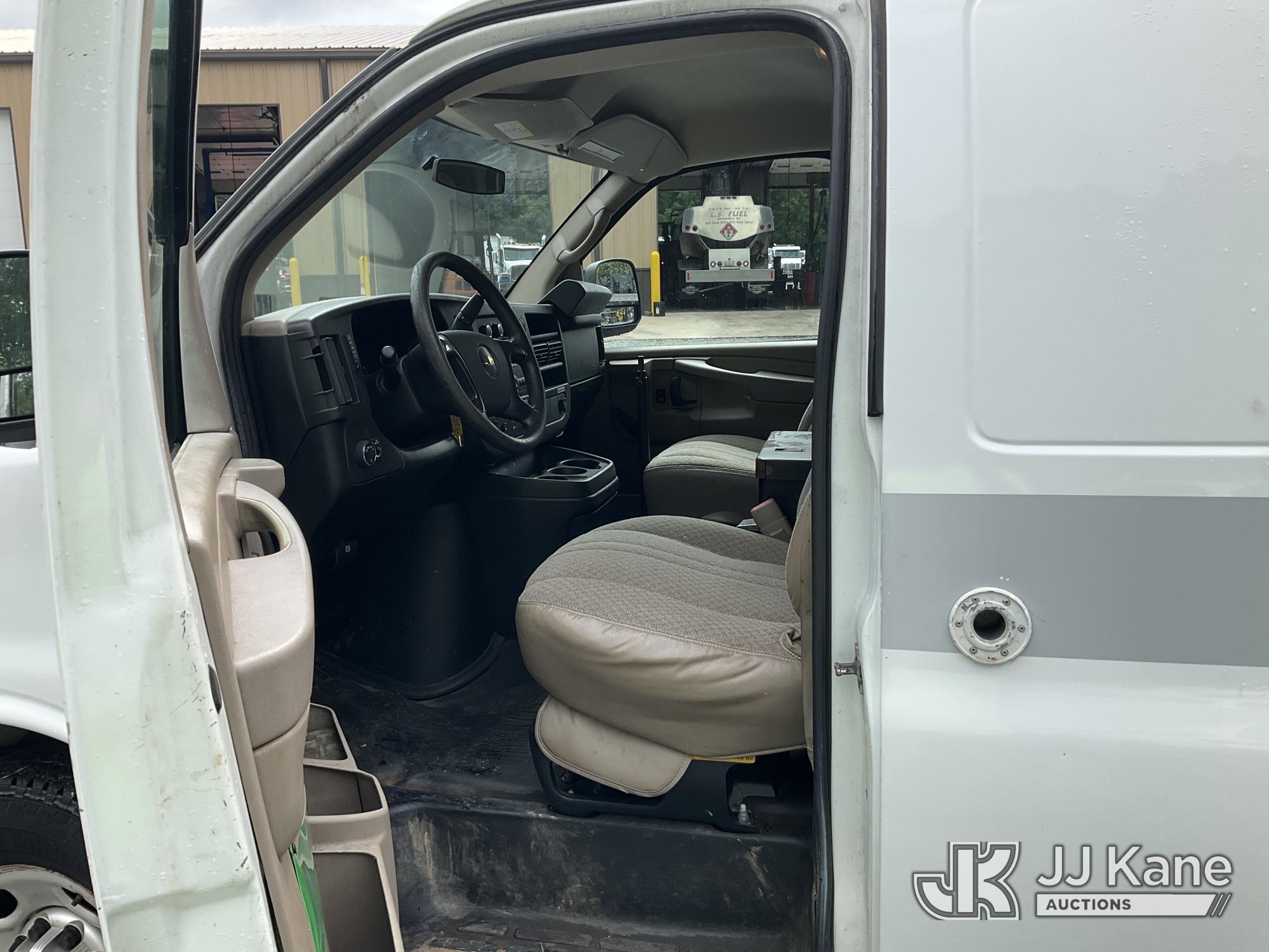 2011 Chevrolet EXPRESS G2500