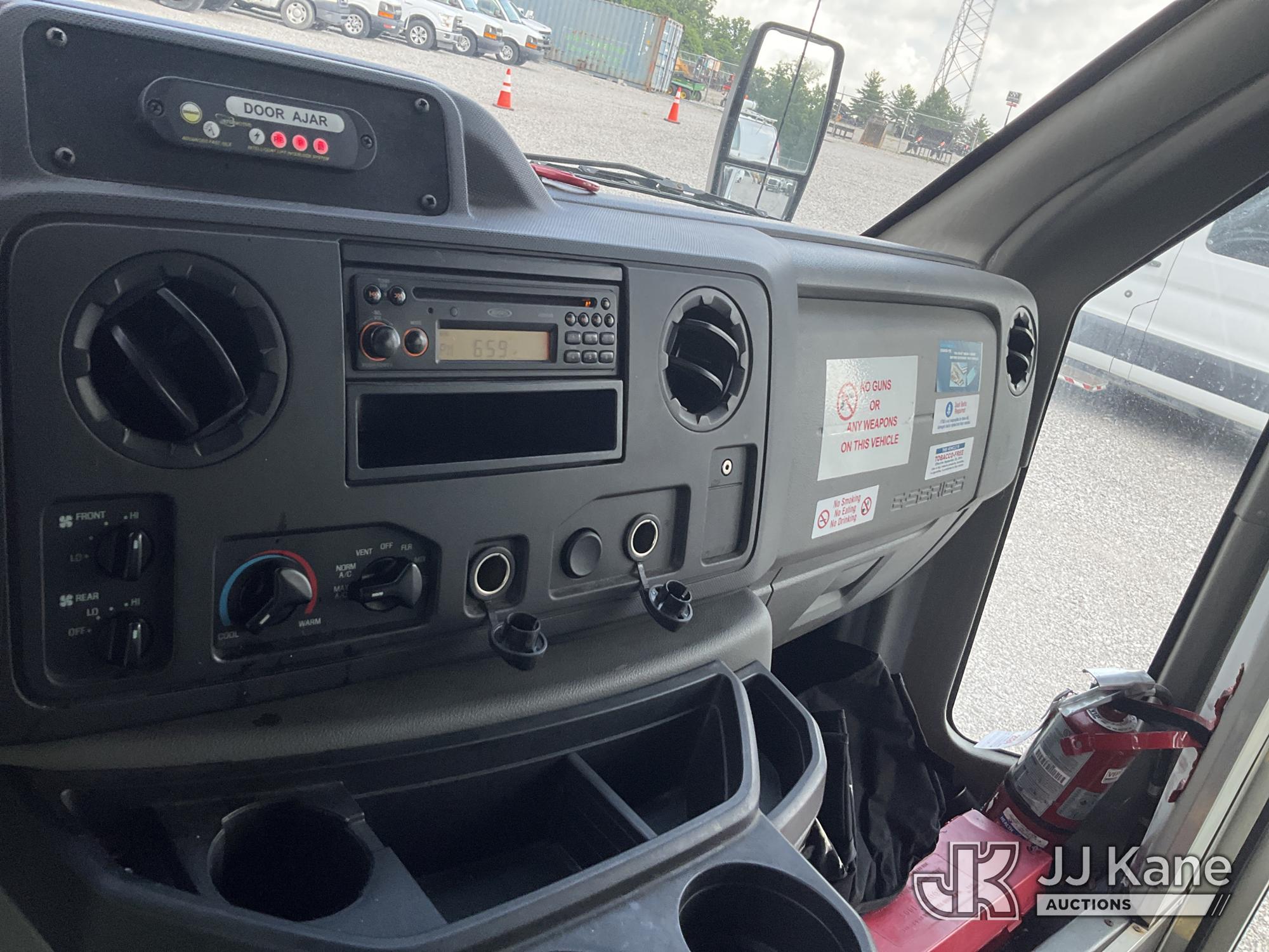 2016 Ford E350