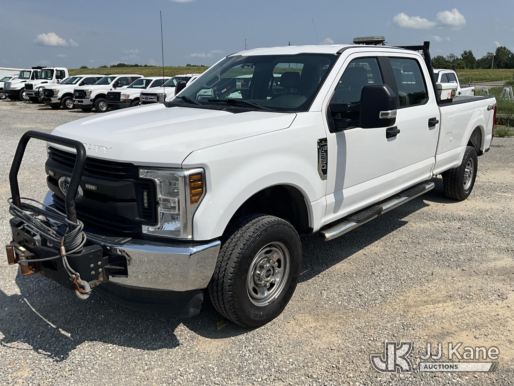 2018 Ford F250 4x4 Crew-Cab Pickup Truck