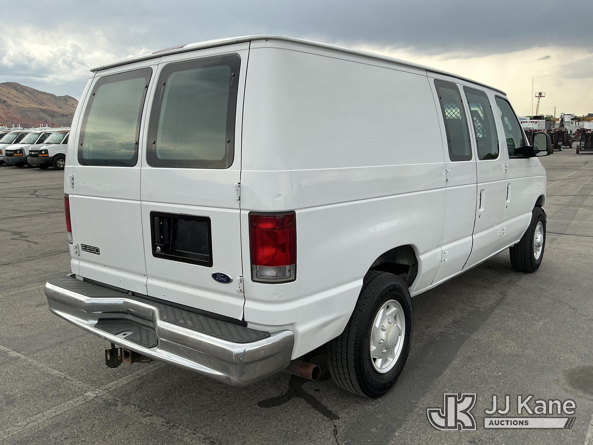2004 Ford E250