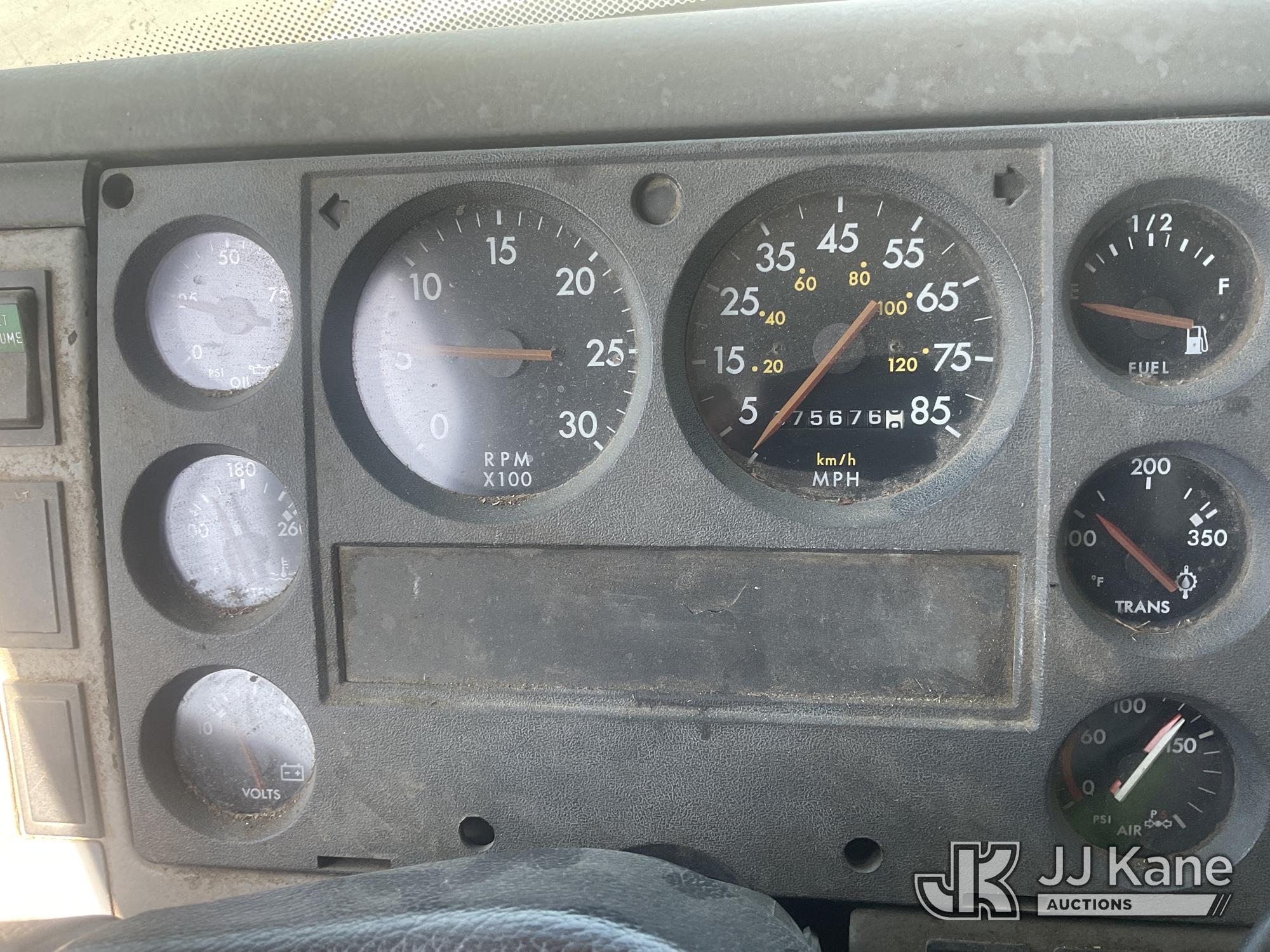 2004 Freightliner FL80