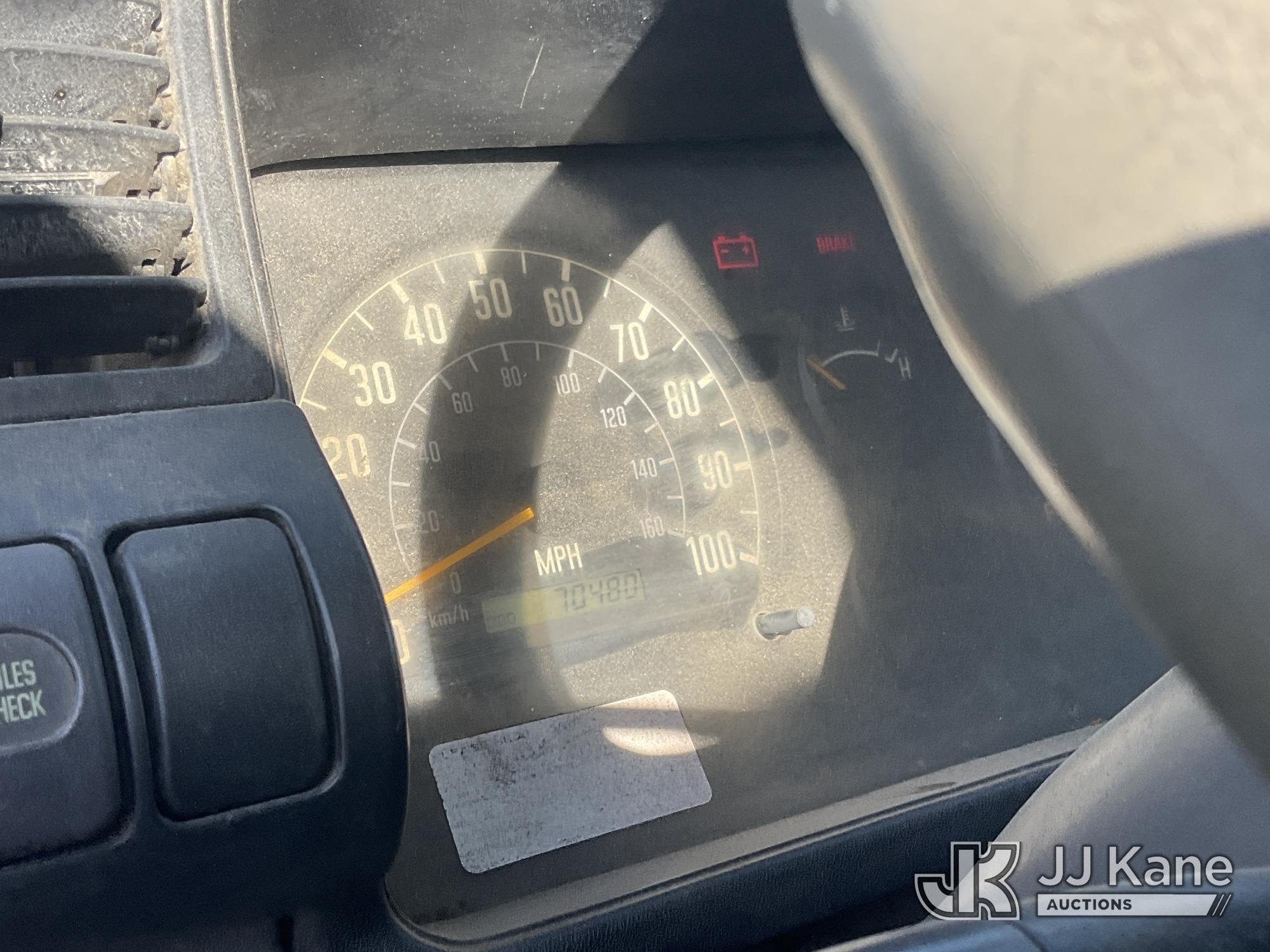 2005 Chevrolet W45042