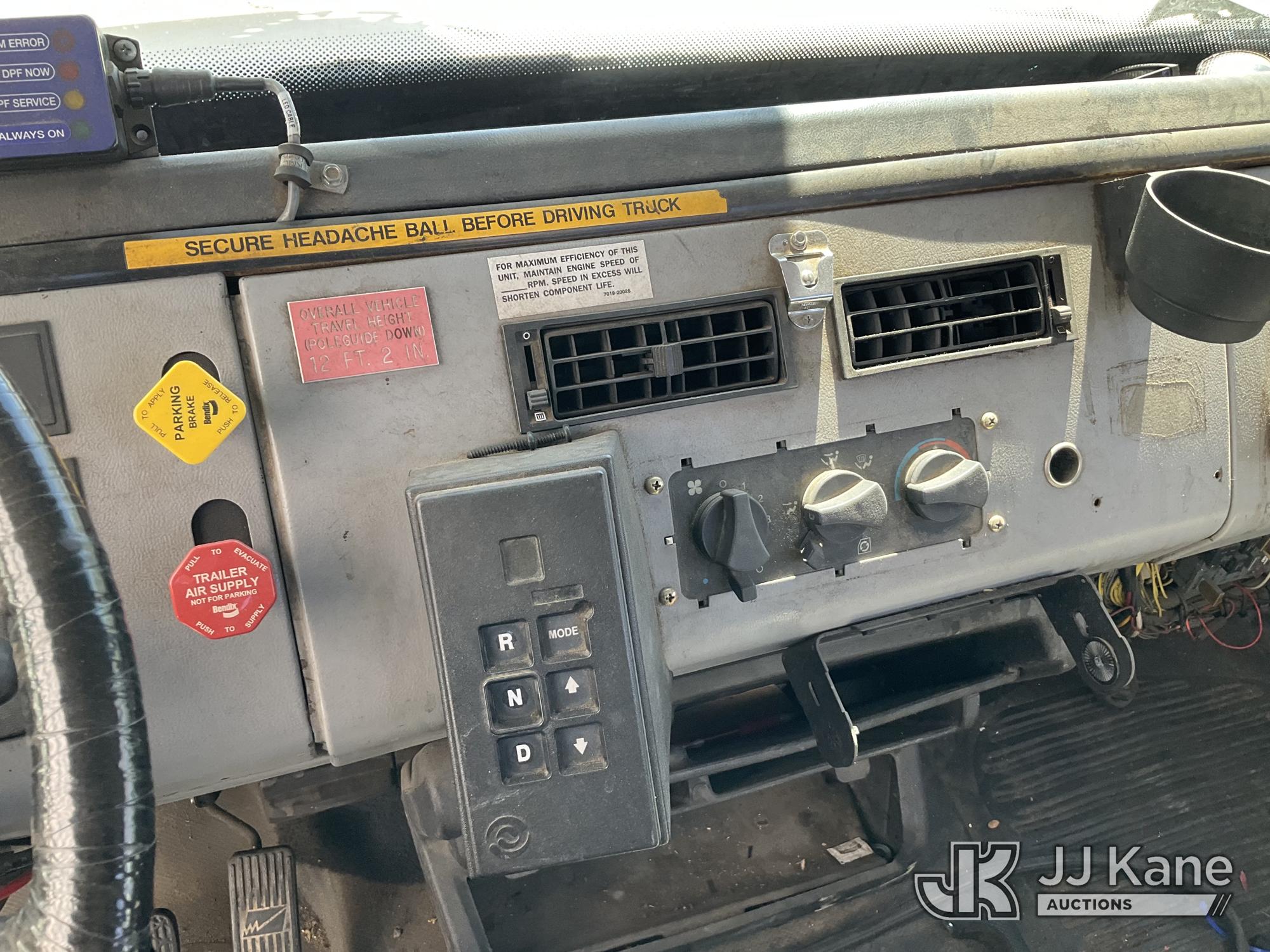 1998 Freightliner FL80