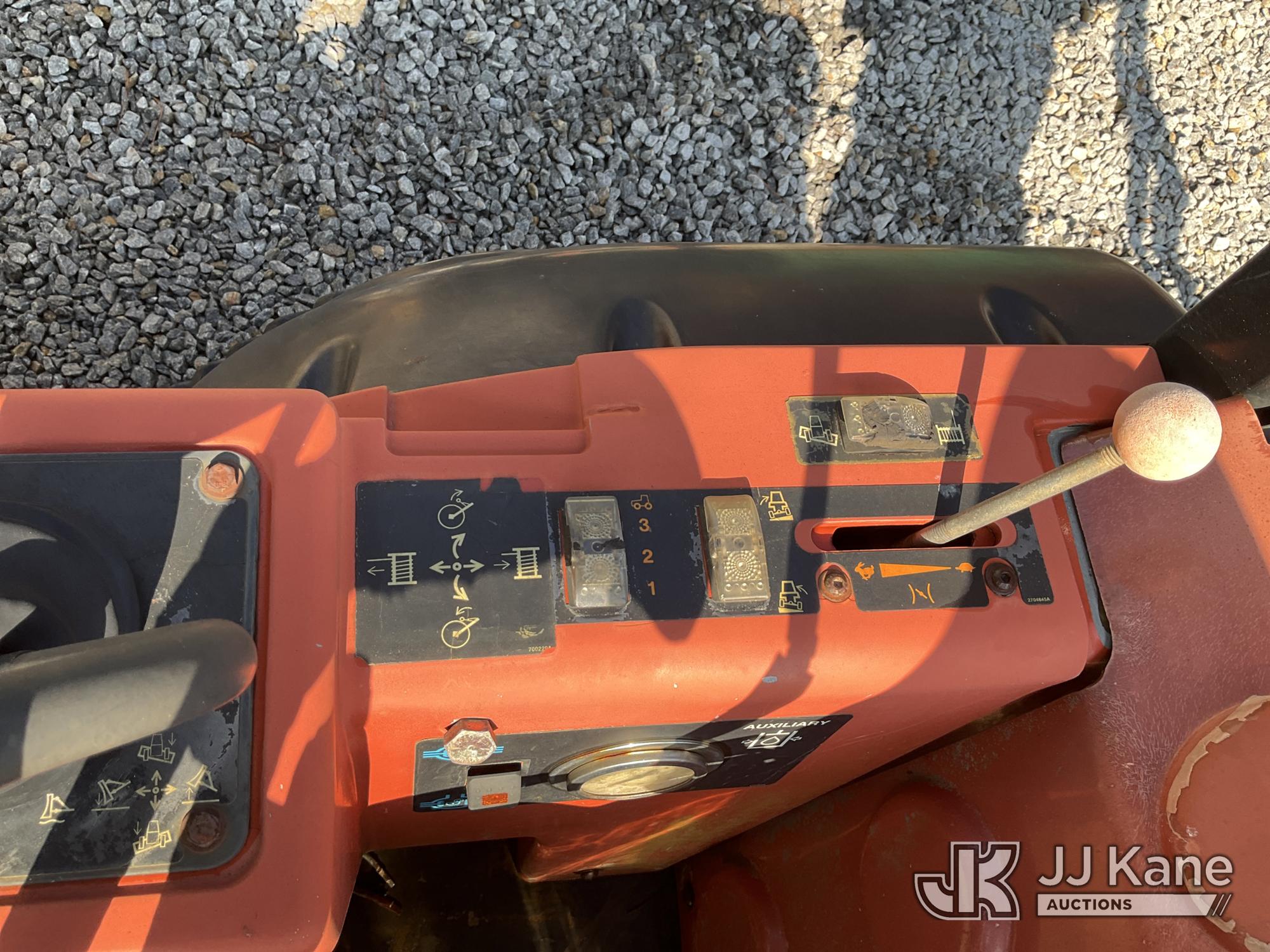 2012 Ditch Witch RT115H