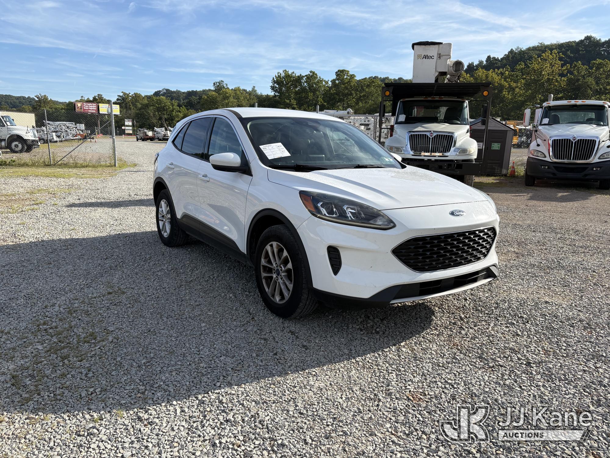 2020 Ford ESCAPE SE 4WD