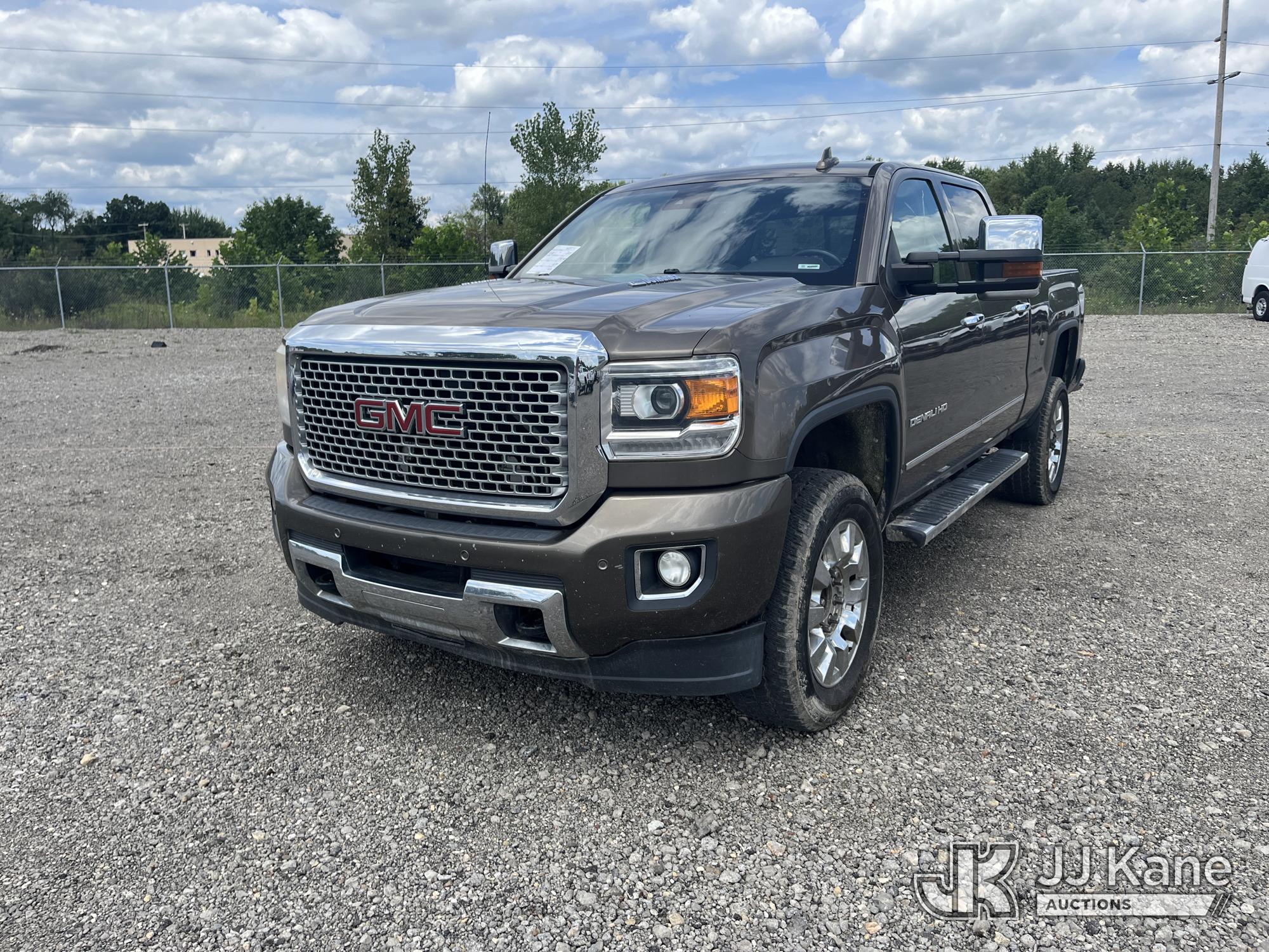 Photo of 2015 GMC Sierra 2500HD