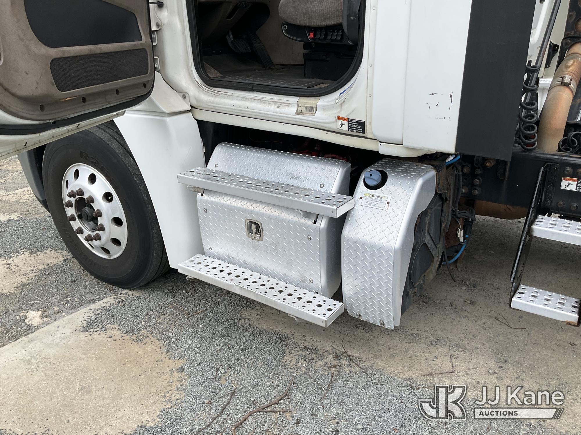 2012 Freightliner Cascadia 125