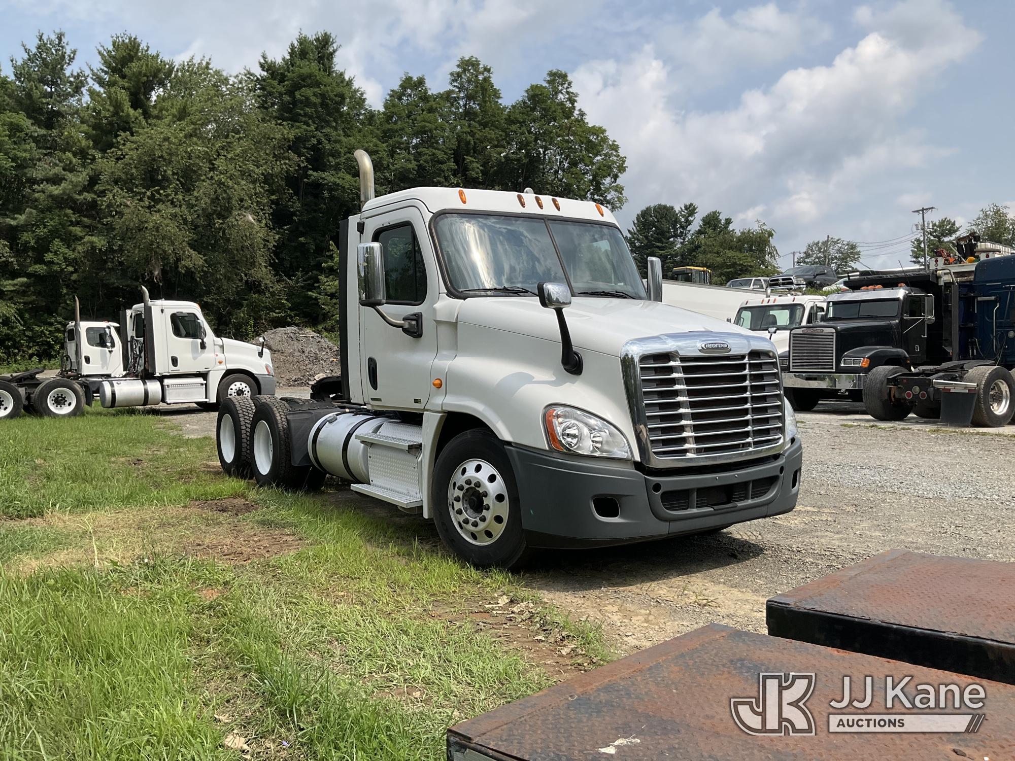 2012 Freightliner Cascadia 125