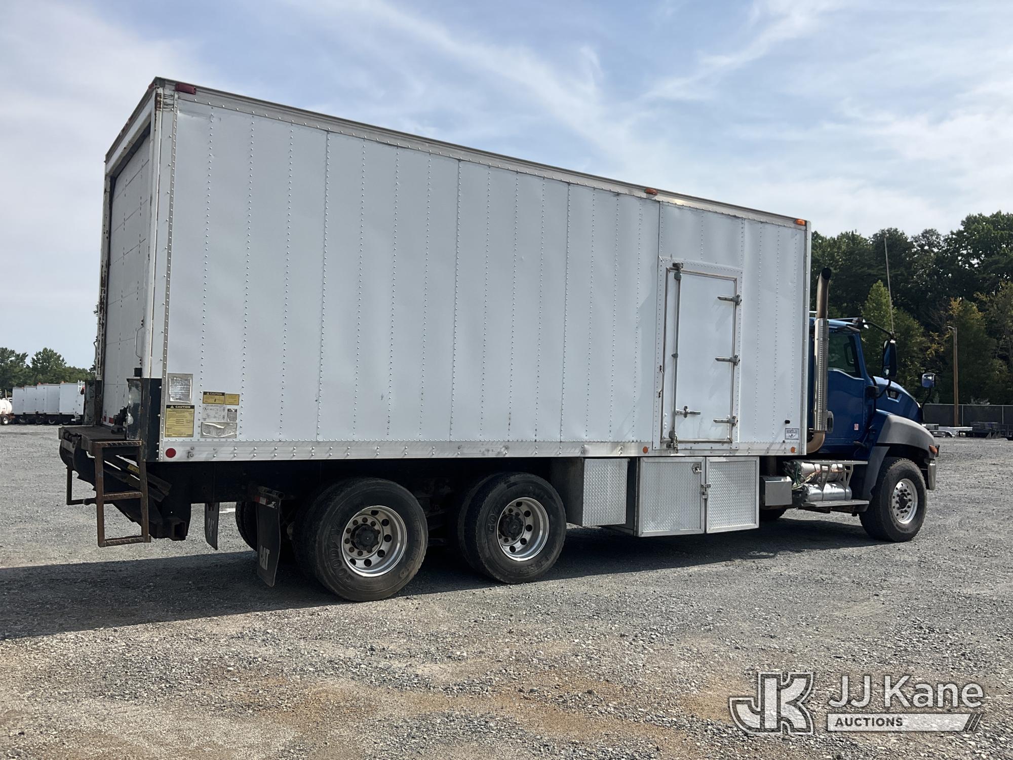 2012 International 660S 6X4