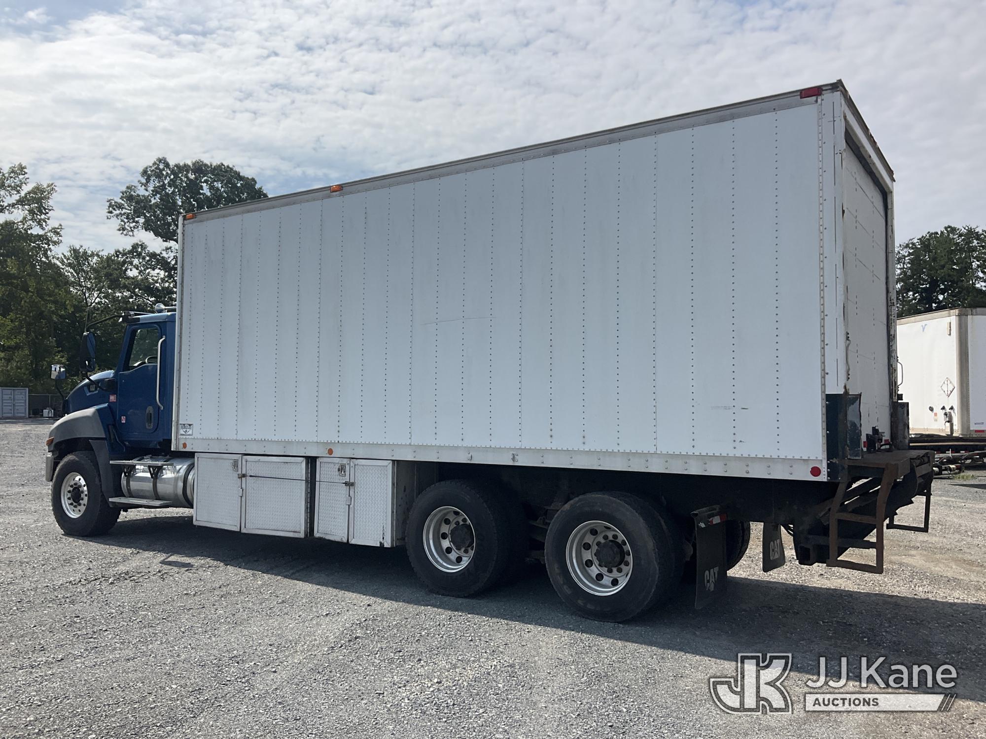 2012 International 660S 6X4