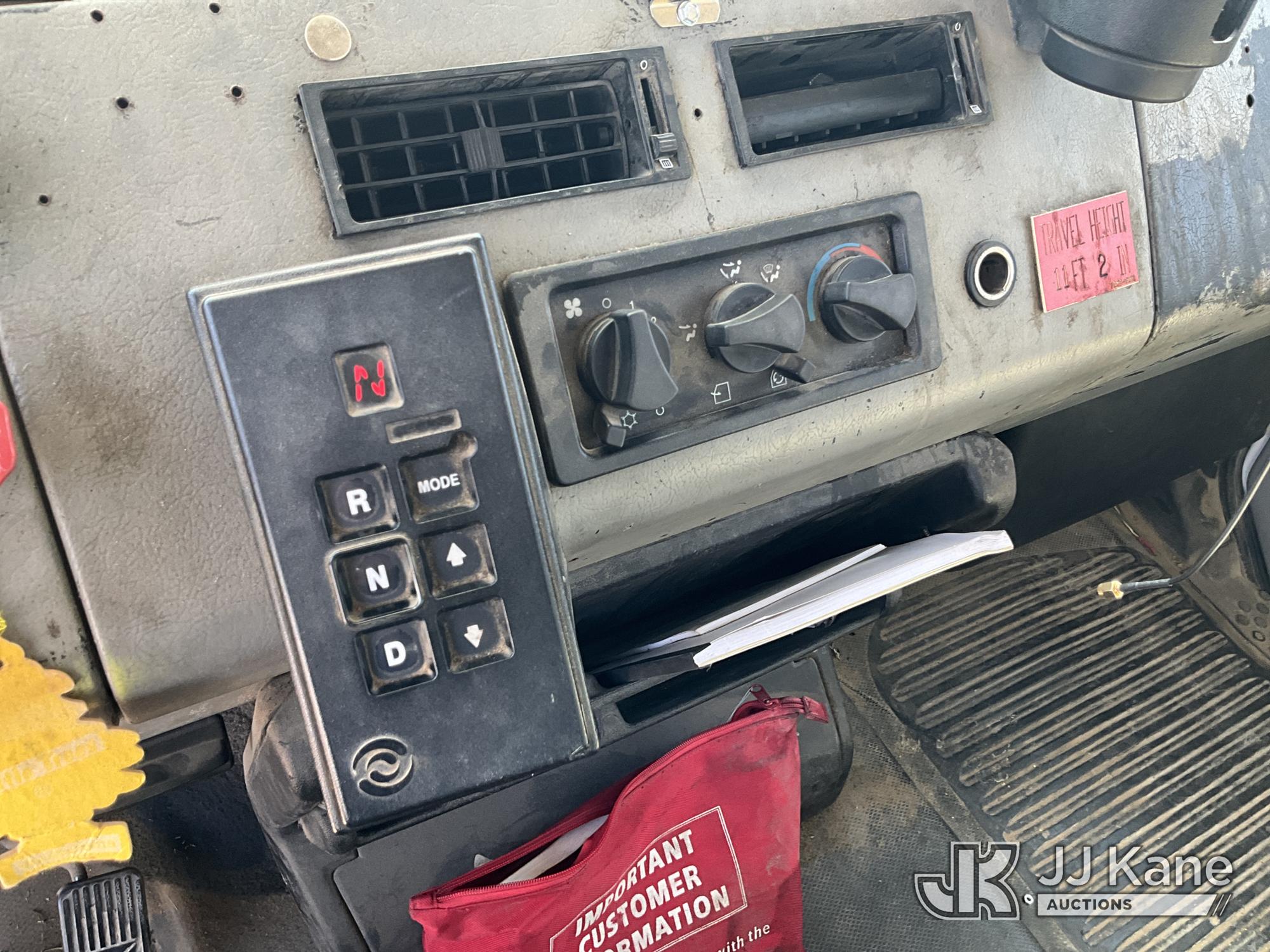 2001 Freightliner FL80