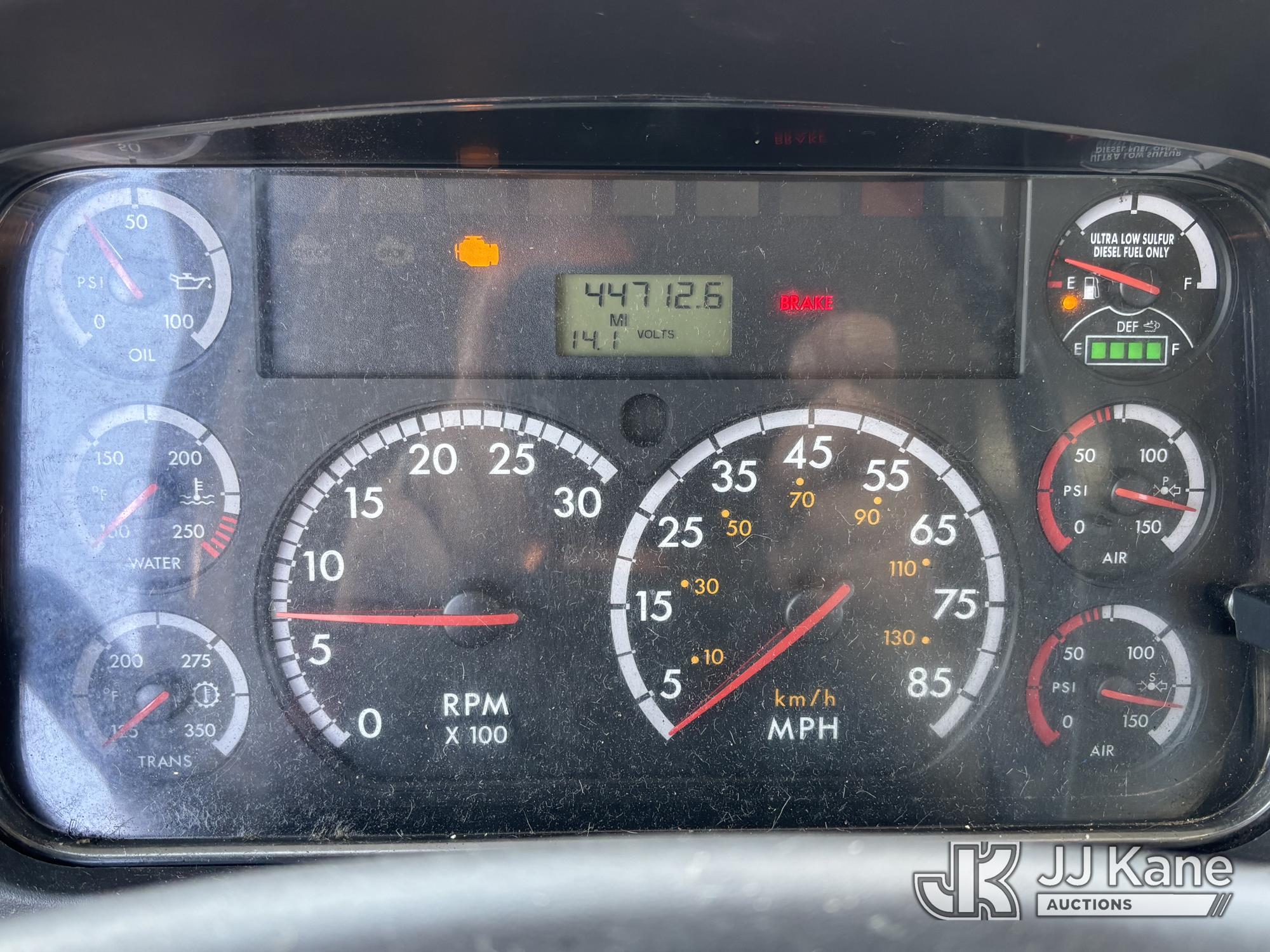 2014 Freightliner M2 106