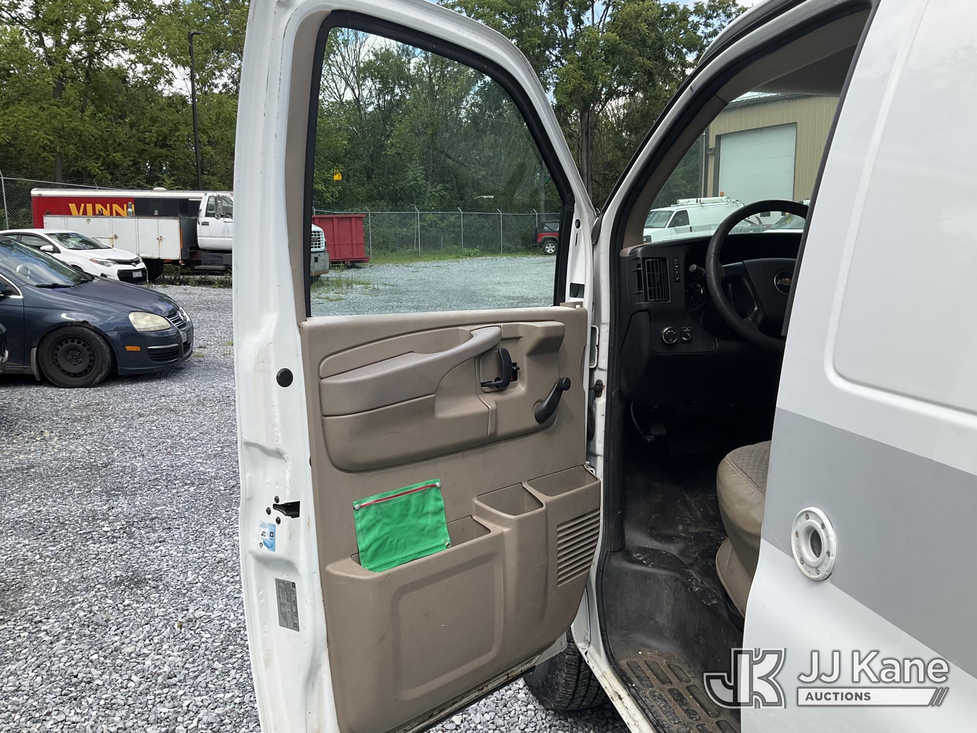 2011 Chevrolet EXPRESS G2500