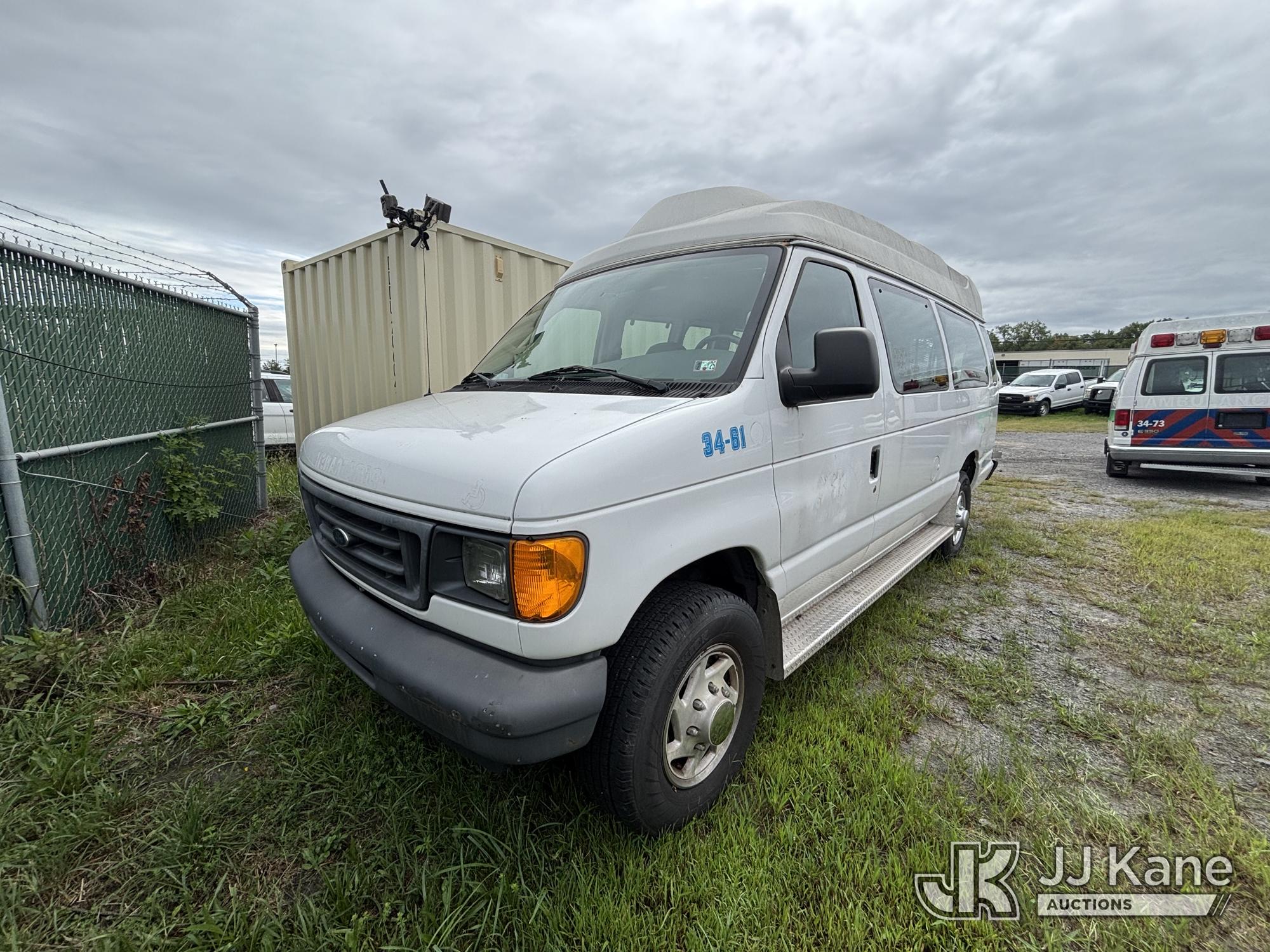 2005 Ford Econoline E-350 SD