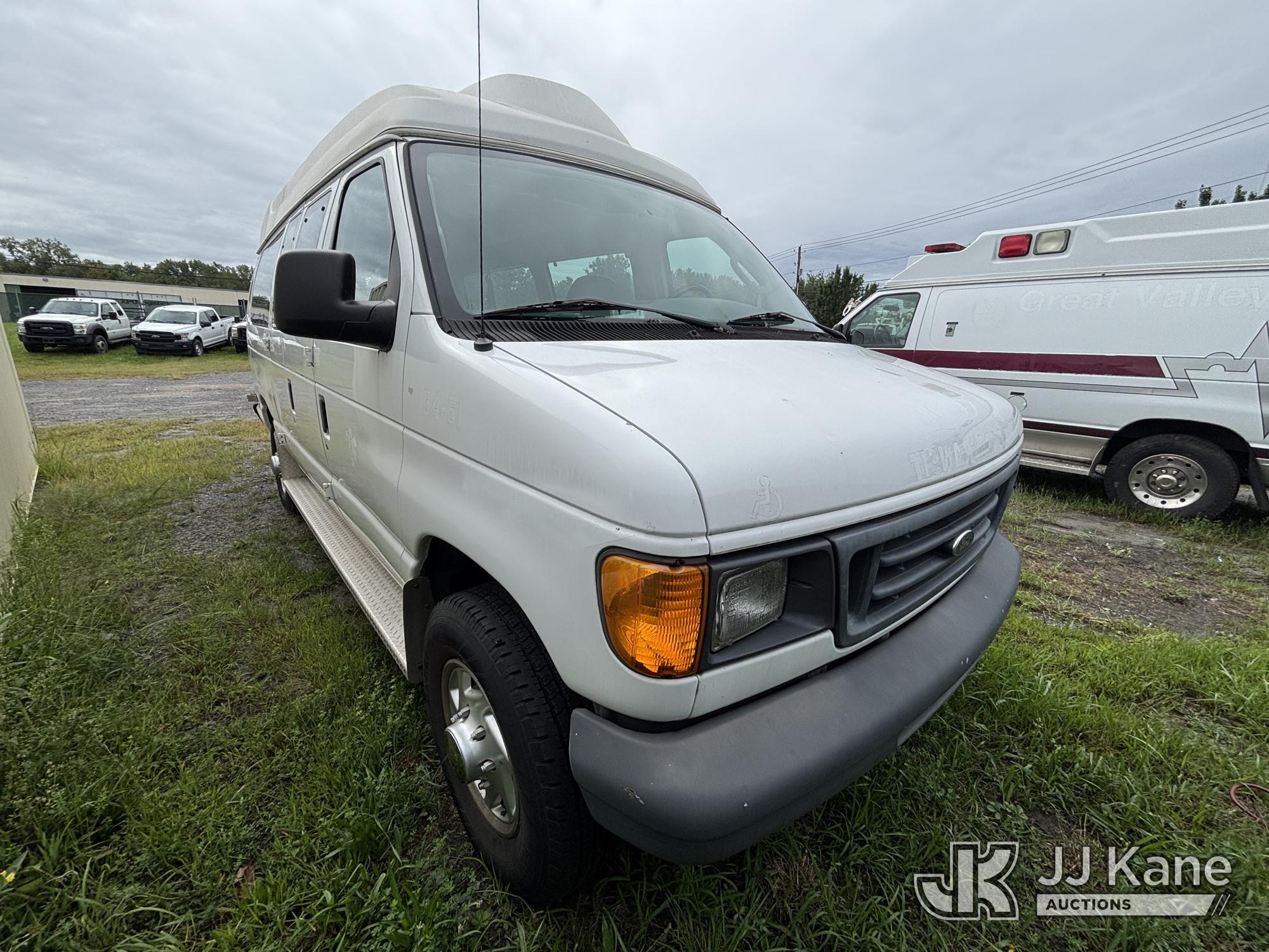 2005 Ford Econoline E-350 SD